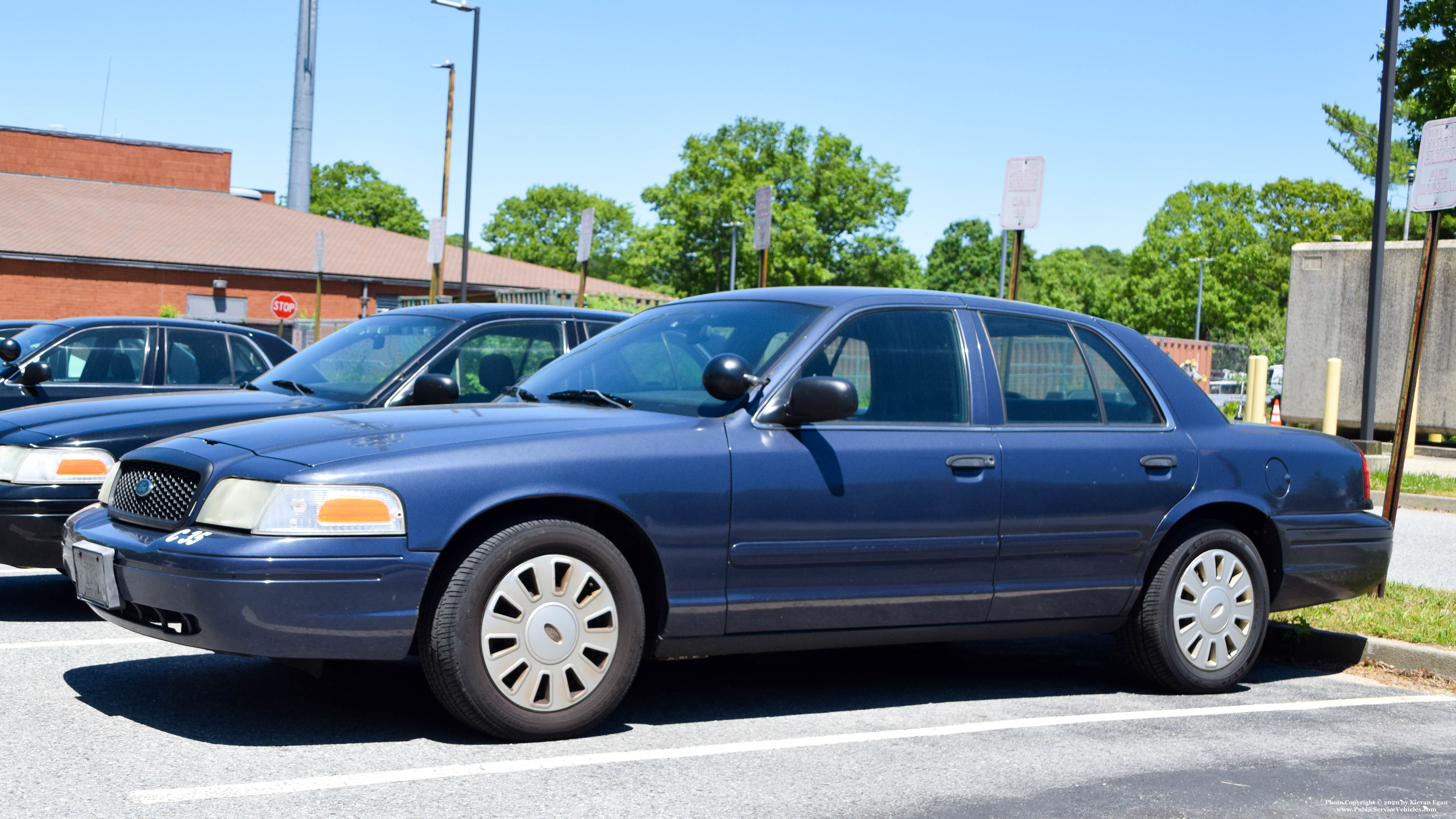 A photo  of Warwick Fire
            Car 35, a 2006-2008 Ford Crown Victoria Police Interceptor             taken by Kieran Egan