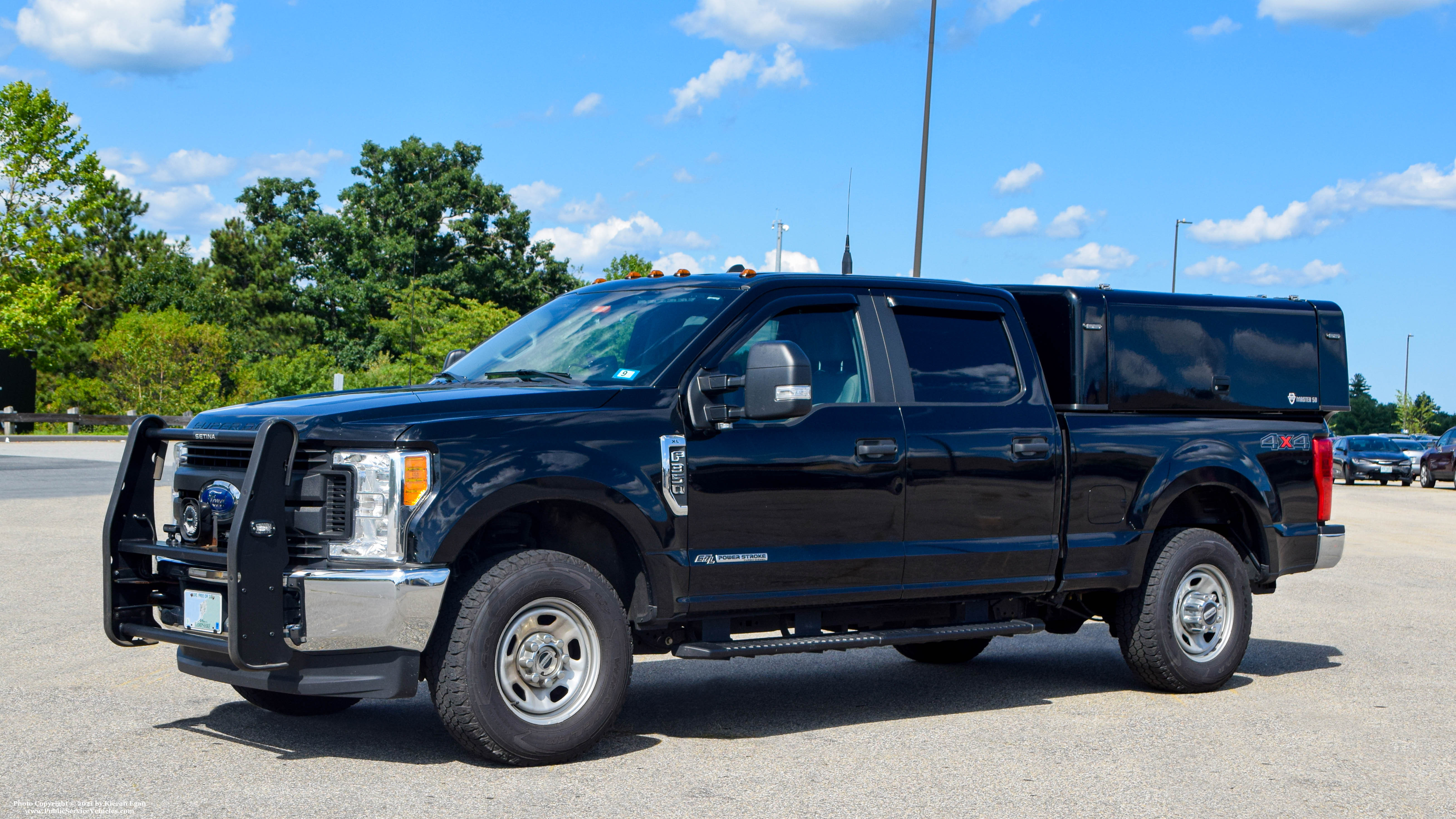 A photo  of New Hampshire State Police
            Cruiser 86, a 2017 Ford F-350 Crew Cab             taken by Kieran Egan