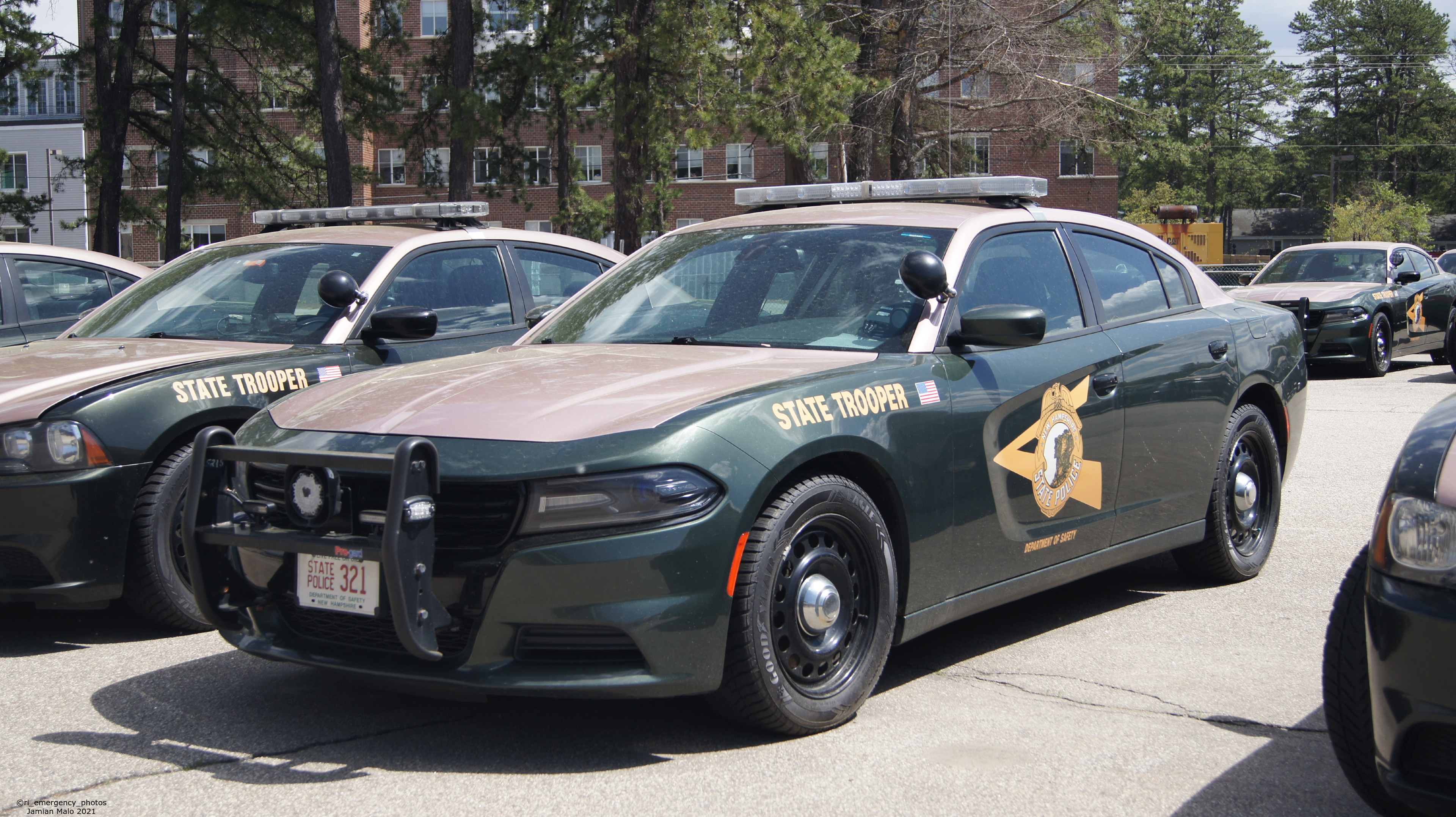 A photo  of New Hampshire State Police
            Cruiser 321, a 2015-2016 Dodge Charger             taken by Jamian Malo