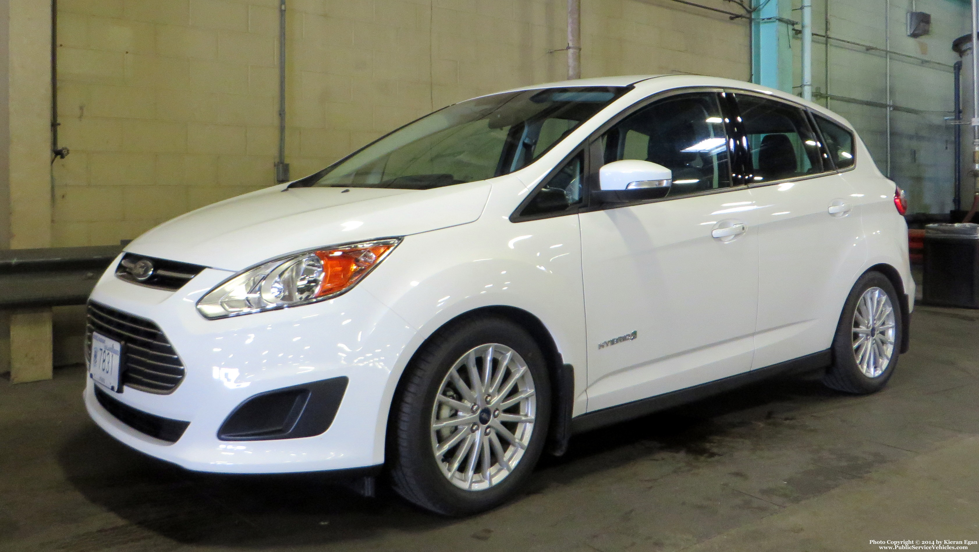 A photo  of Rhode Island Public Transit Authority
            Car 41404, a 2014 Ford C-Max Hybrid             taken by Kieran Egan