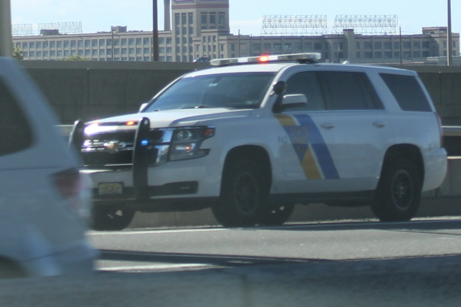 A photo  of New Jersey State Police
            Cruiser 943, a 2015-2019 Chevrolet Tahoe             taken by @riemergencyvehicles