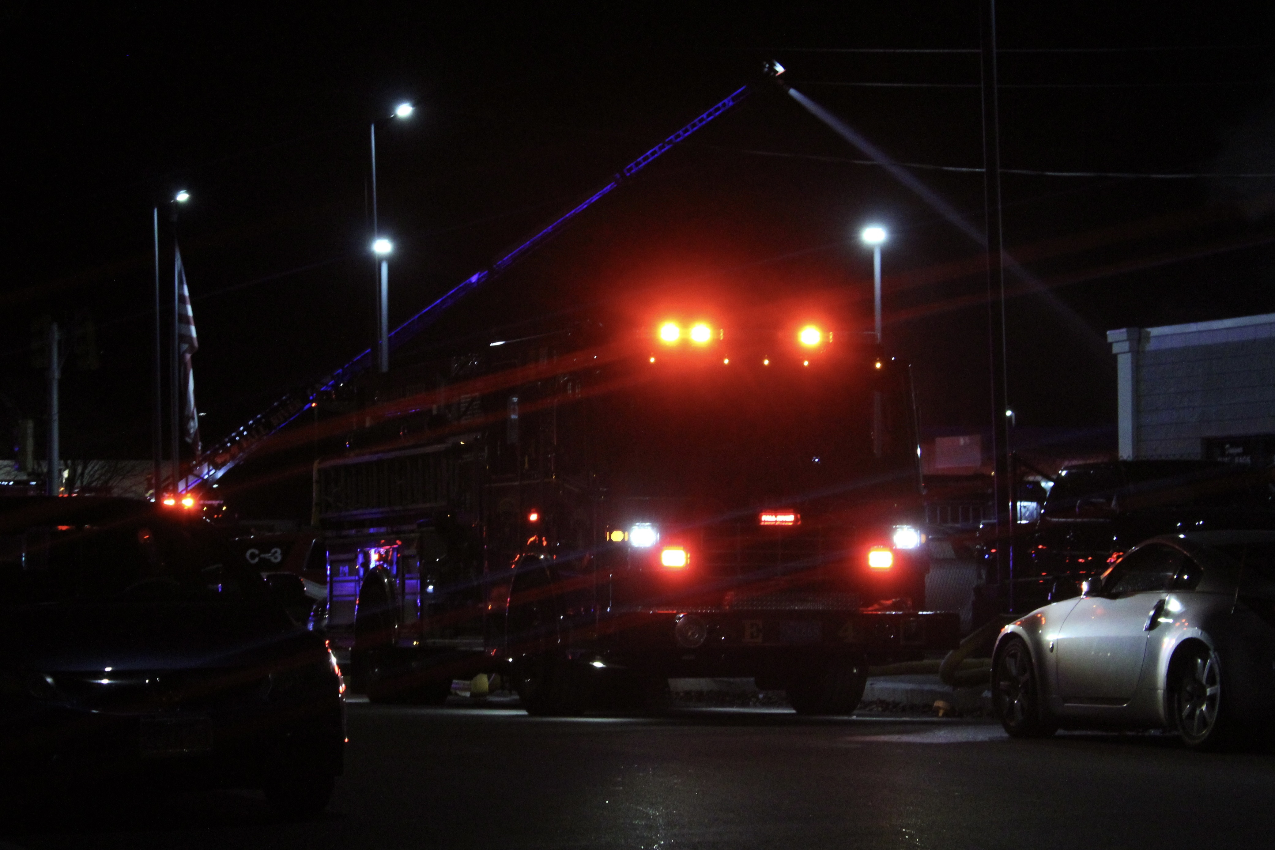 A photo  of Fall River Fire
            Engine 4, a 2018 Ferrara Igniter             taken by @riemergencyvehicles