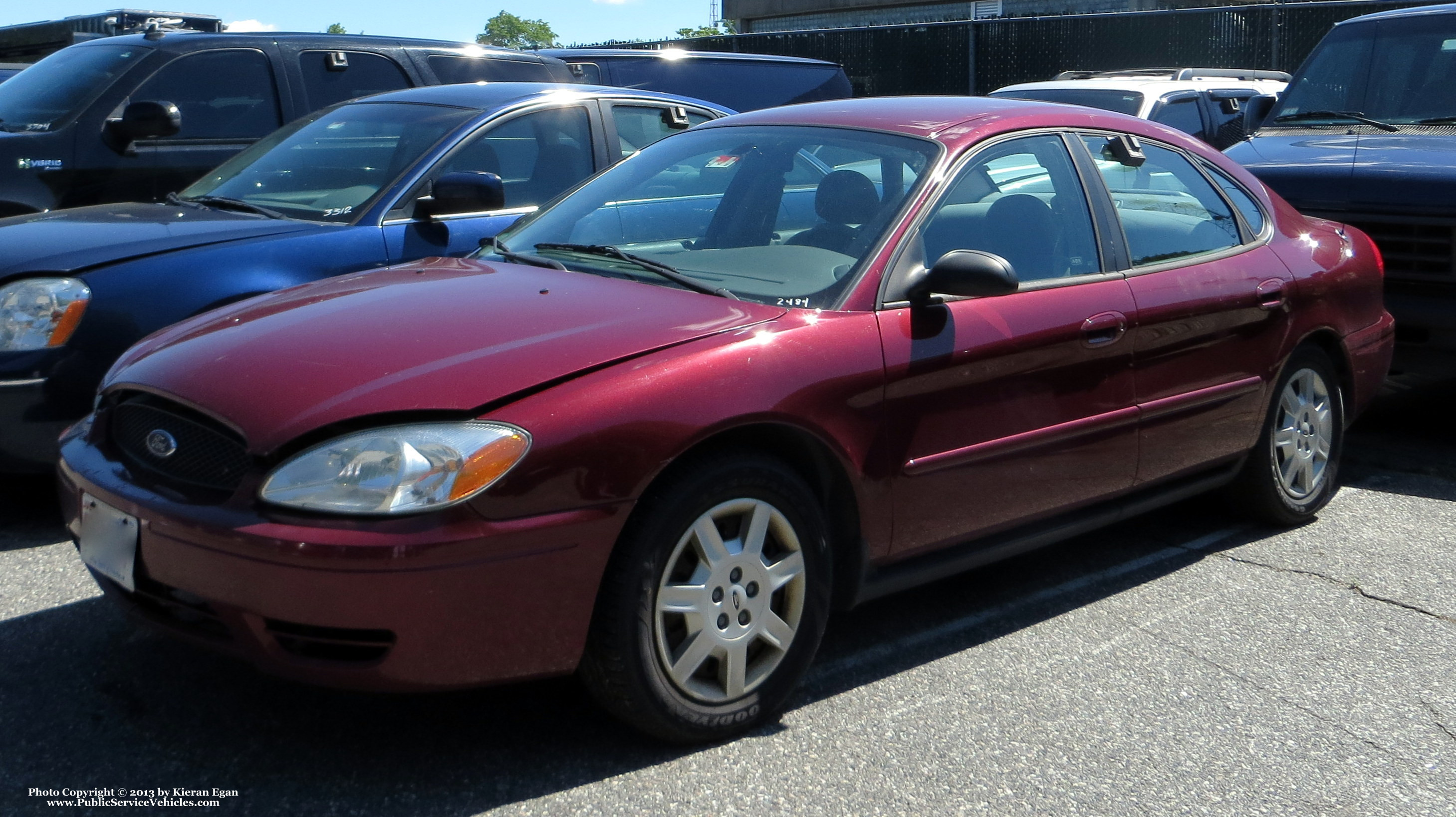 A photo  of Massachusetts State Police
            Cruiser 2484, a 2005-2007 Ford Taurus             taken by Kieran Egan