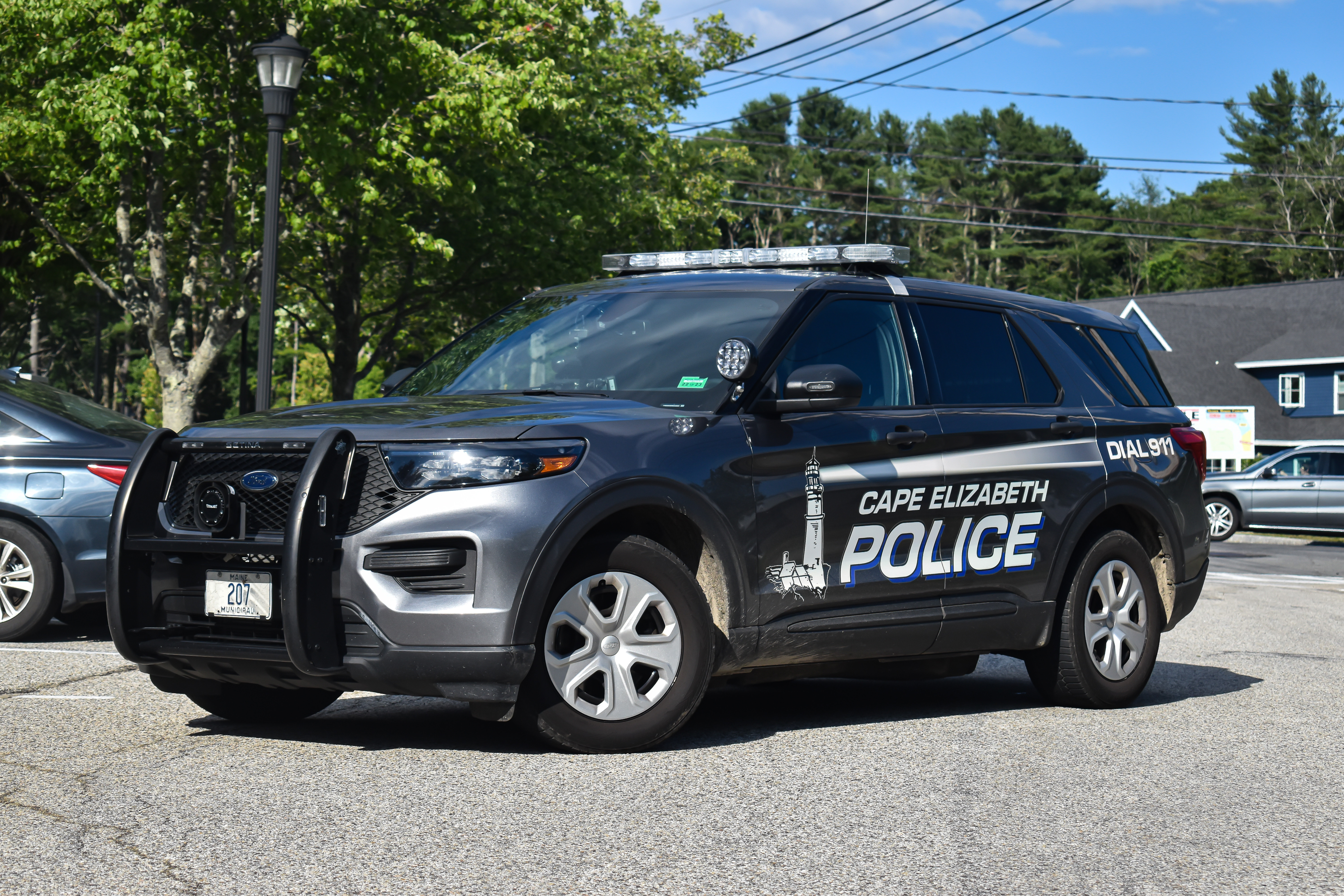 A photo  of Cape Elizabeth Police
            Cruiser 207, a 2020-2022 Ford Police Interceptor Utility             taken by Luke Tougas