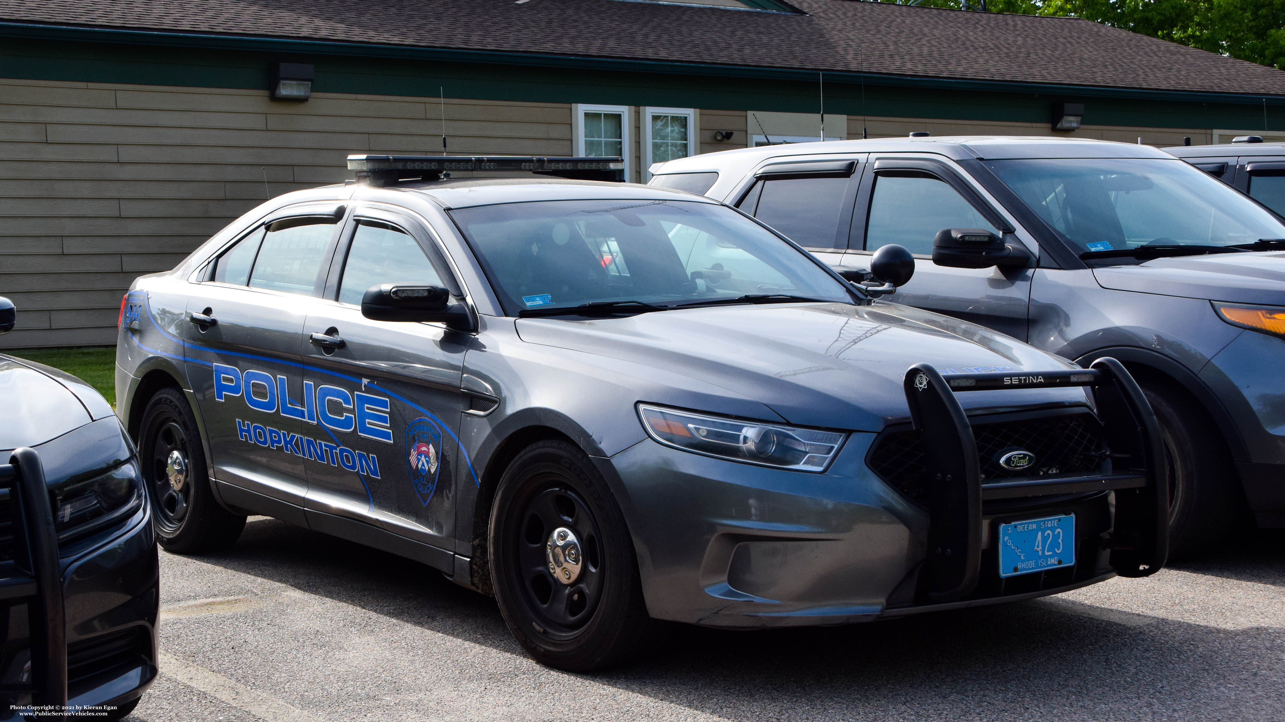 A photo  of Hopkinton Police
            Cruiser 423, a 2013-2019 Ford Police Interceptor Sedan             taken by Kieran Egan