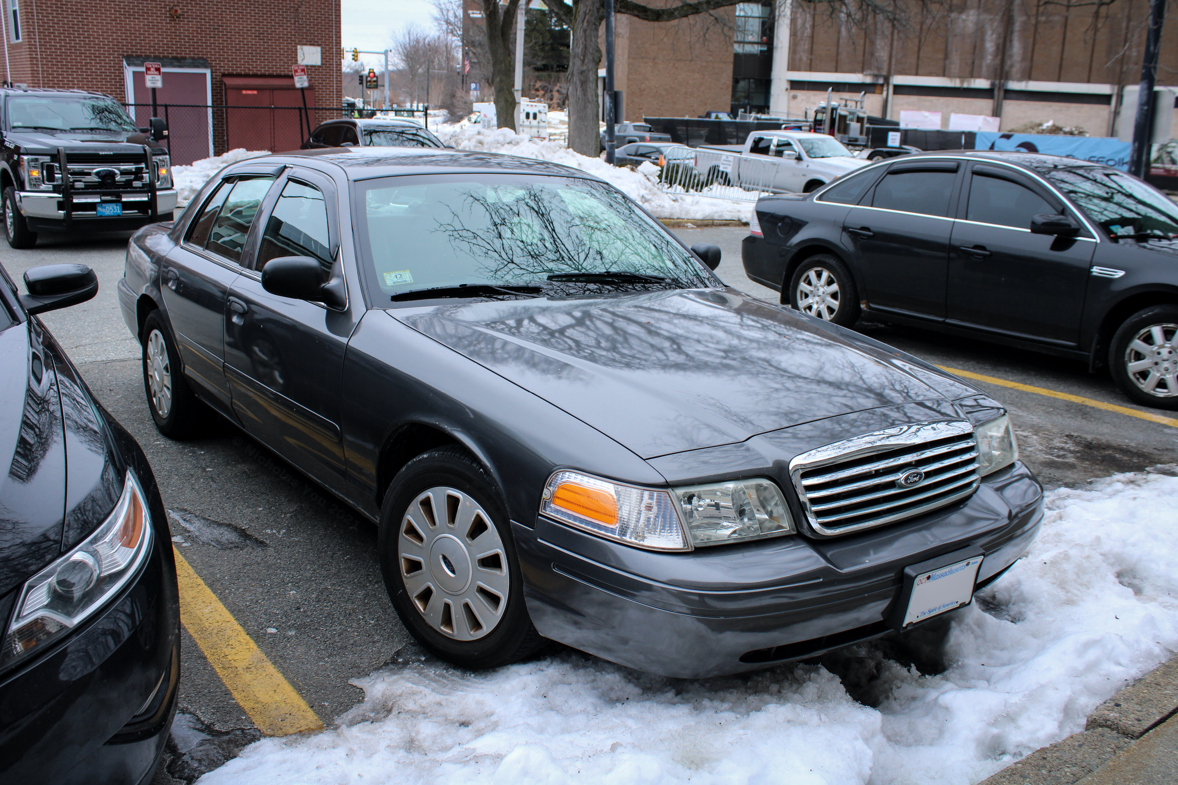 A photo  of Lowell Police
            Unmarked Unit, a 2006 Ford Crown Victoria Police Interceptor             taken by Nicholas You