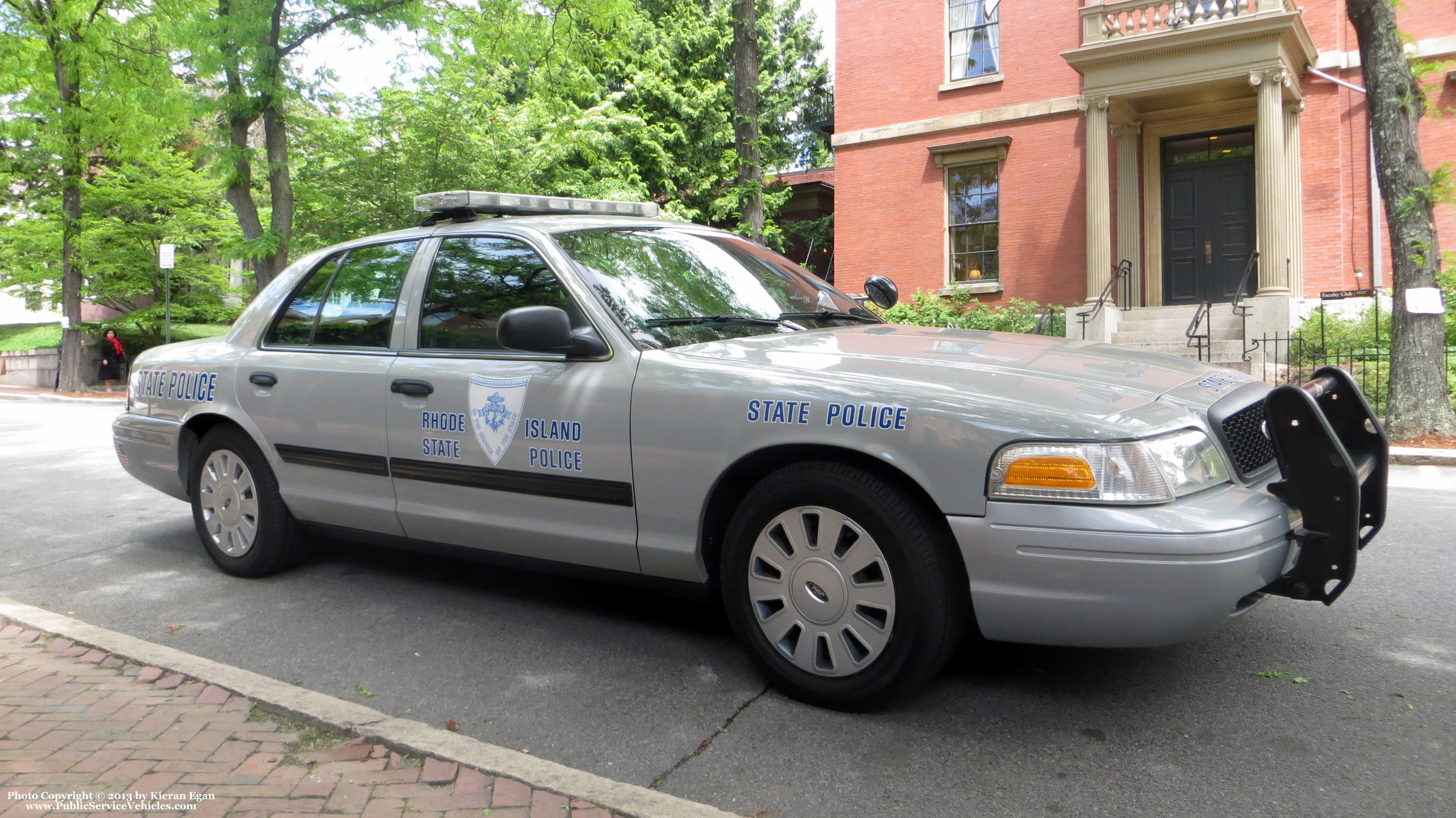 A photo  of Rhode Island State Police
            Cruiser 193, a 2009-2011 Ford Crown Victoria Police Interceptor             taken by Kieran Egan
