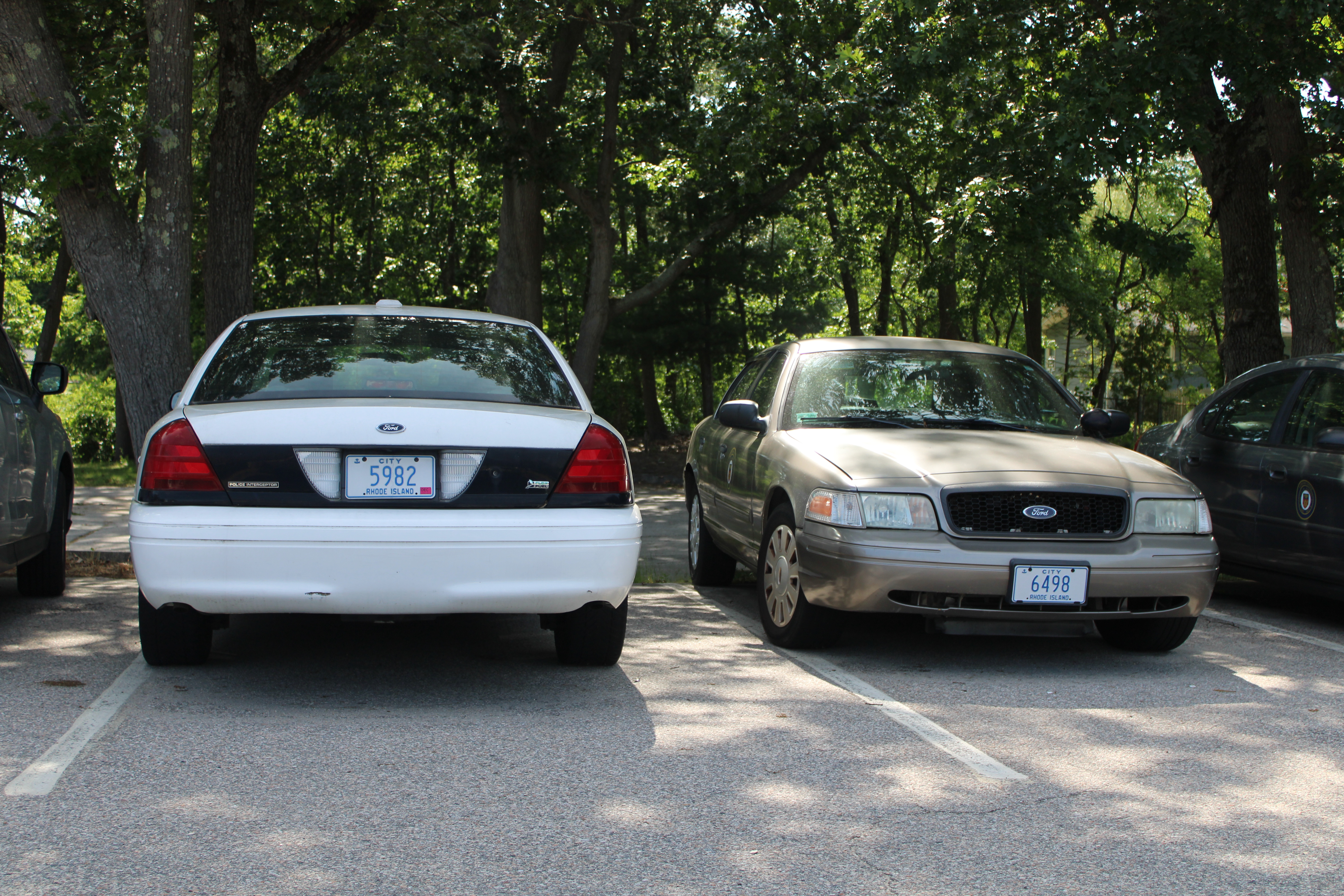 A photo of Warwick Public Works
Car 5982, a 2009-2011 Ford Crown Victoria Police Interceptor taken by @riemergencyvehicles