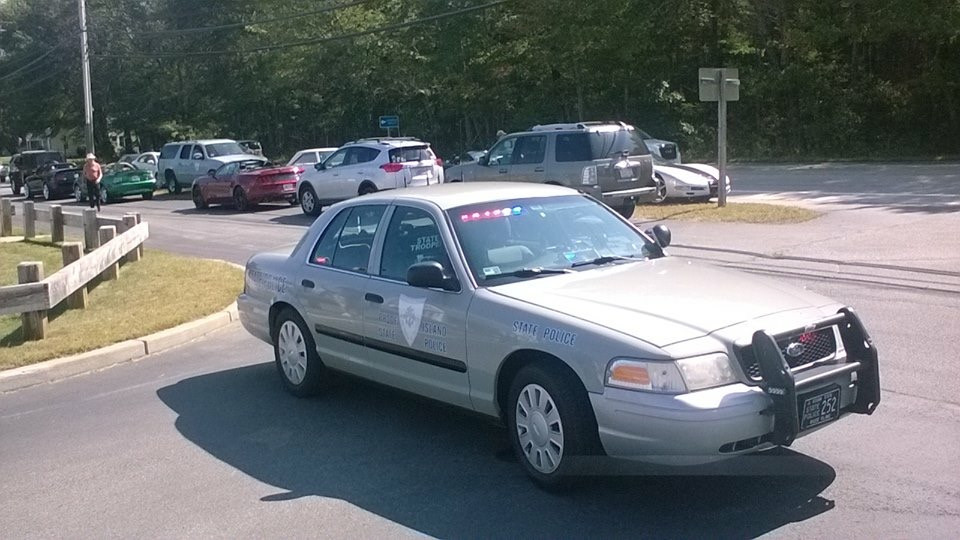 A photo  of Rhode Island State Police
            Cruiser 252, a 2006-2008 Ford Crown Victoria Police Interceptor             taken by @riemergencyvehicles