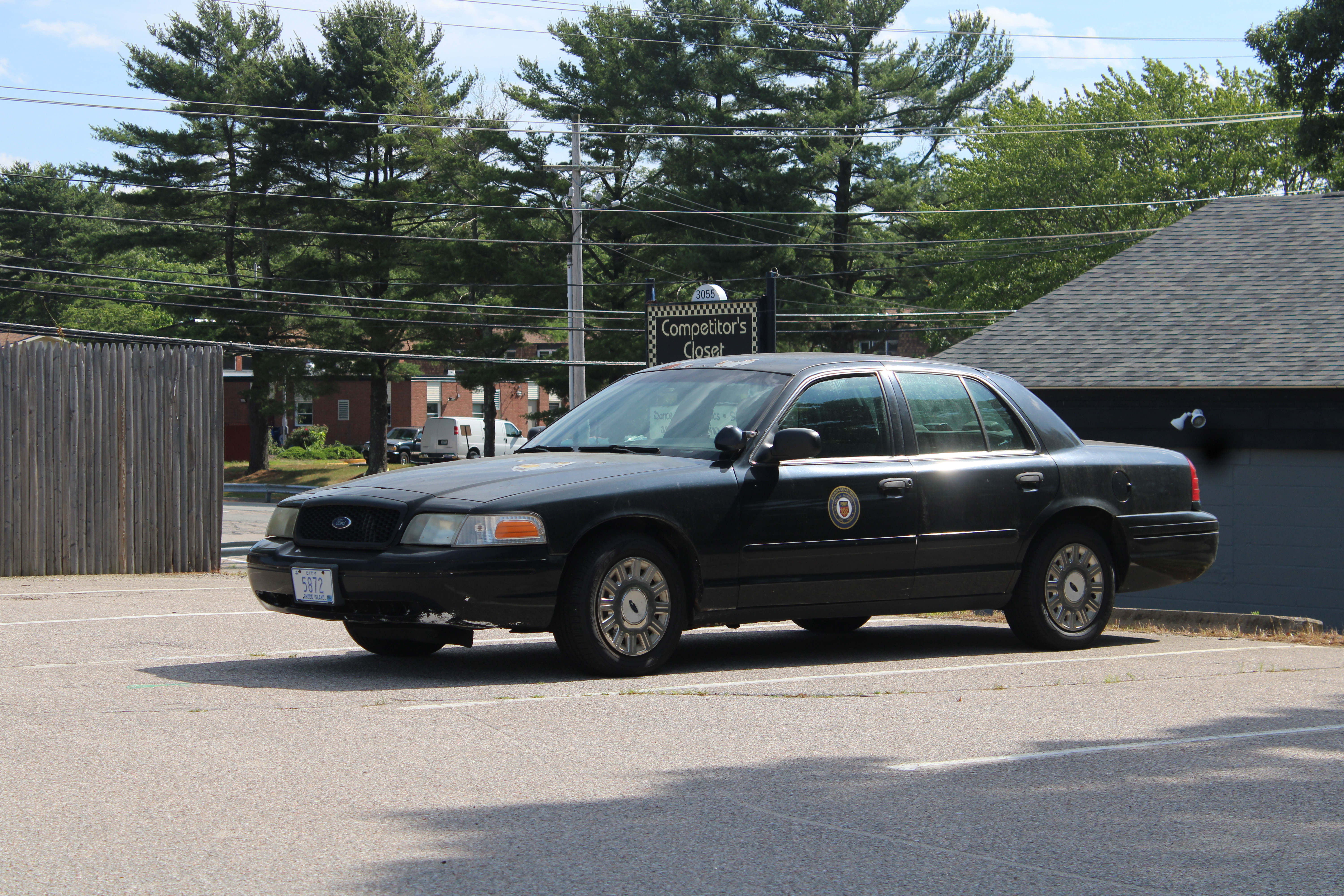 A photo  of Warwick Public Works
            Car 5872, a 2003-2005 Ford Crown Victoria Police Interceptor             taken by @riemergencyvehicles