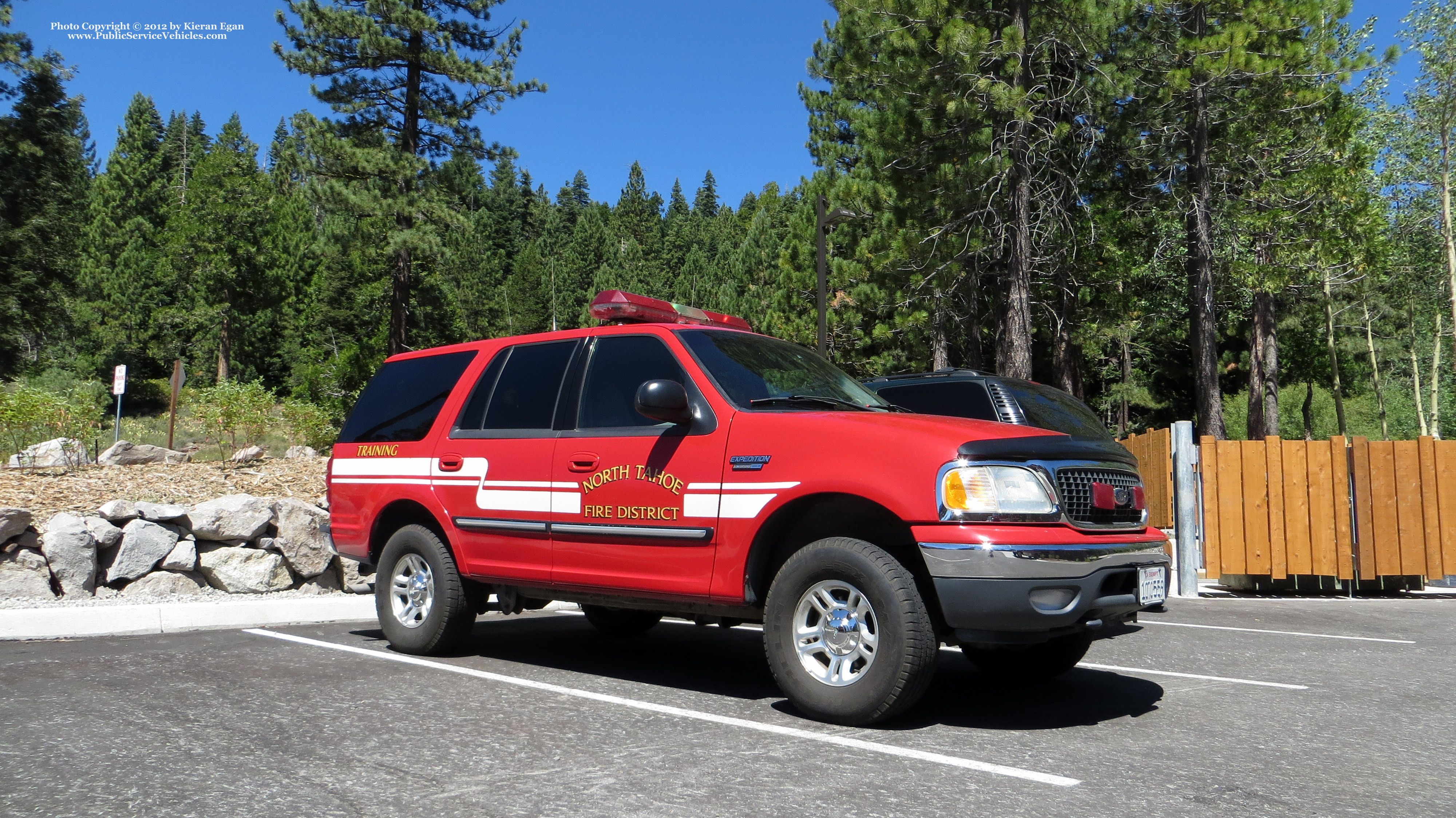 A photo  of North Tahoe Fire District
            Training Unit, a 1997-2002 Ford Expedition             taken by Kieran Egan
