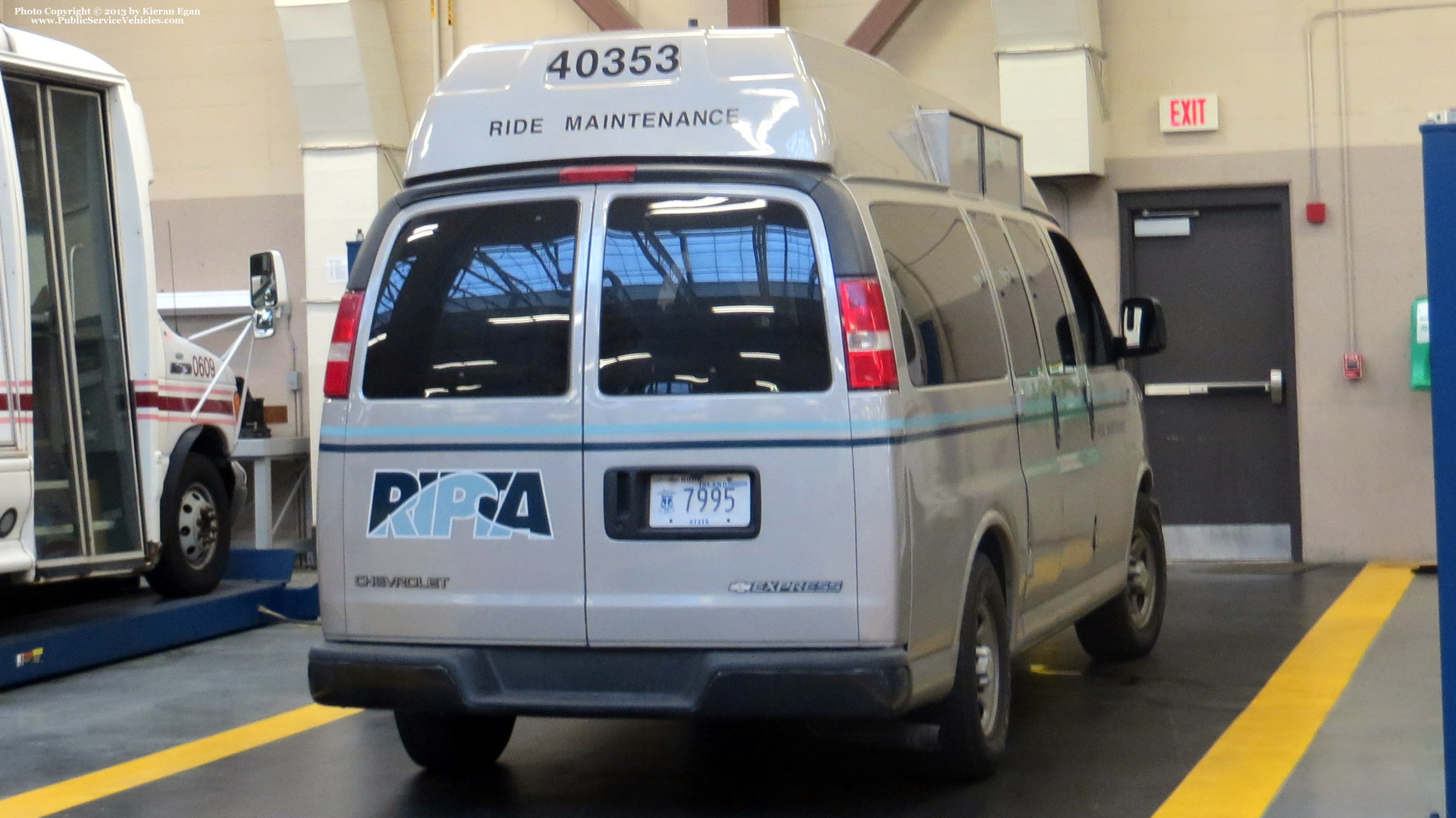 A photo  of Rhode Island Public Transit Authority
            Van 40353, a 2003 Chevrolet Express             taken by Kieran Egan