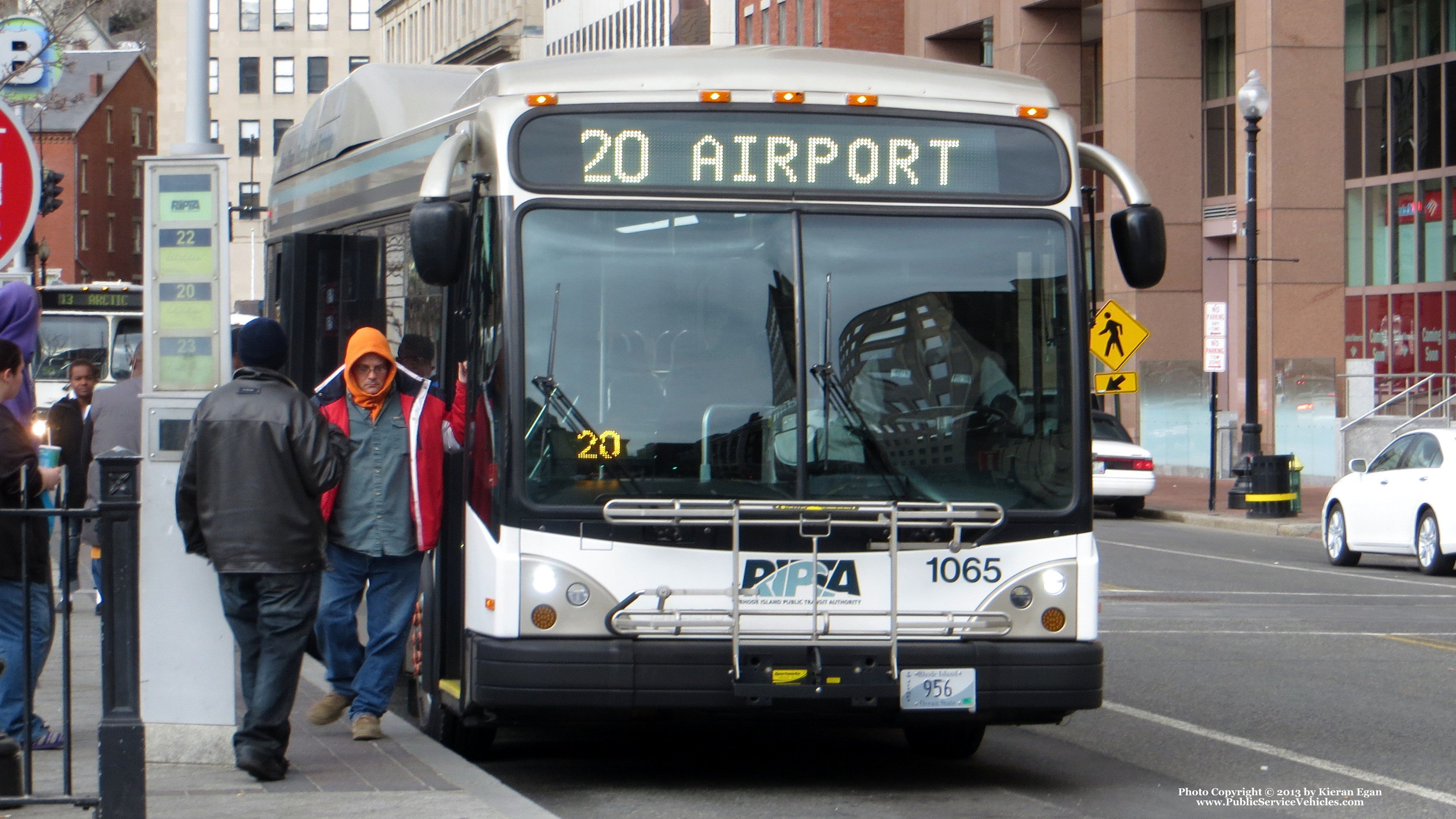A photo  of Rhode Island Public Transit Authority
            Bus 1065, a 2010 Gillig BRT HEV             taken by Kieran Egan