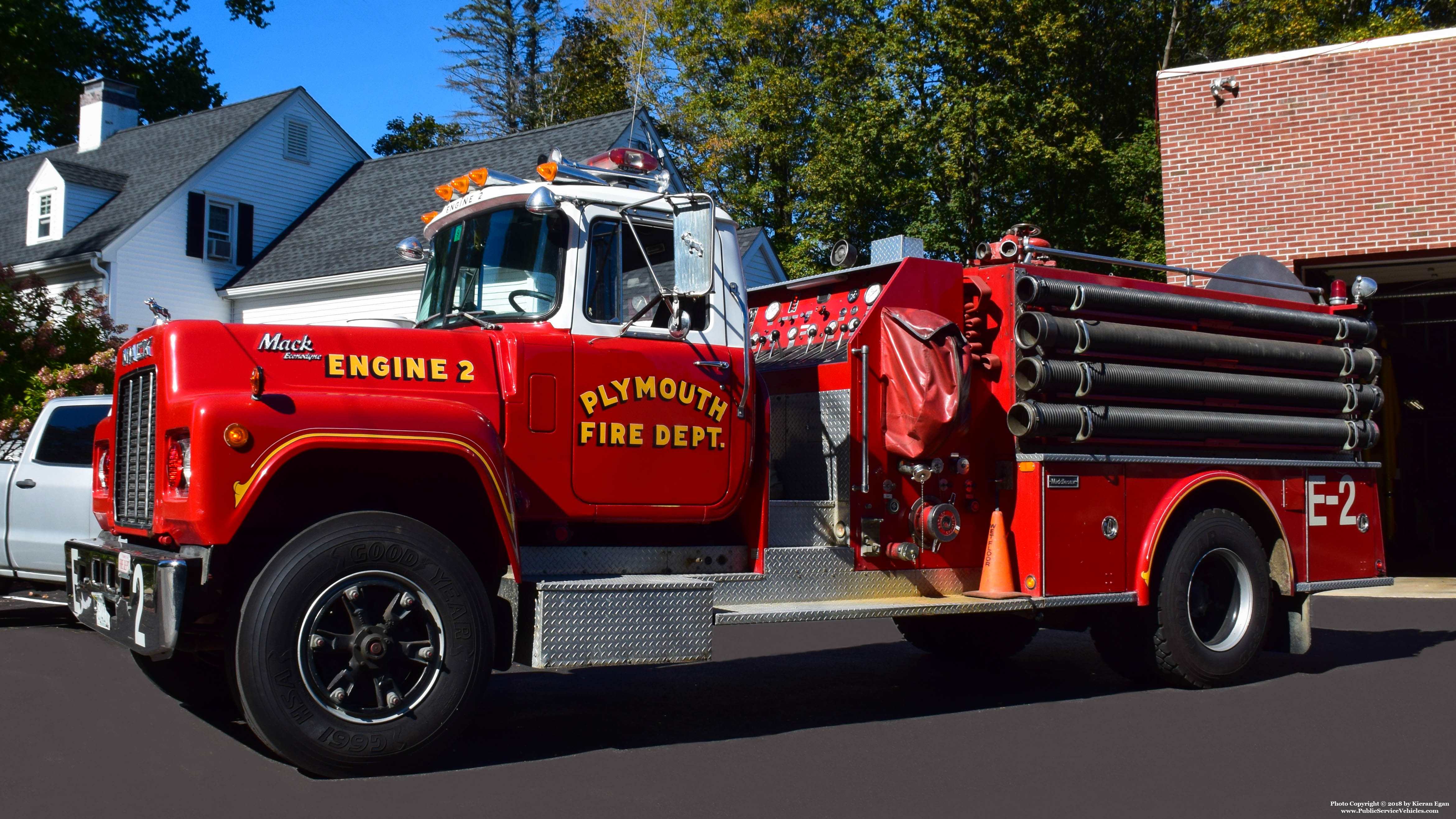 A photo  of Plymouth Fire
            18 Engine 2, a 1987 Mack R686             taken by Kieran Egan