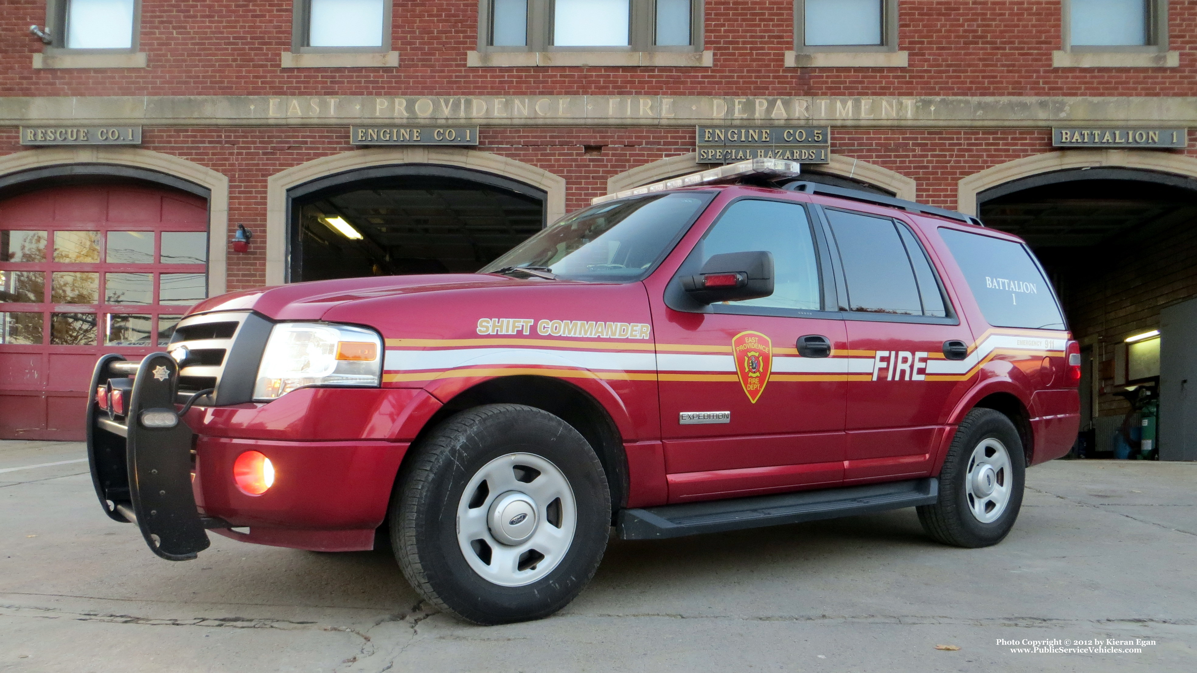 A photo  of East Providence Fire
            Battalion Chief 1, a 2008 Ford Expedition XLT             taken by Kieran Egan