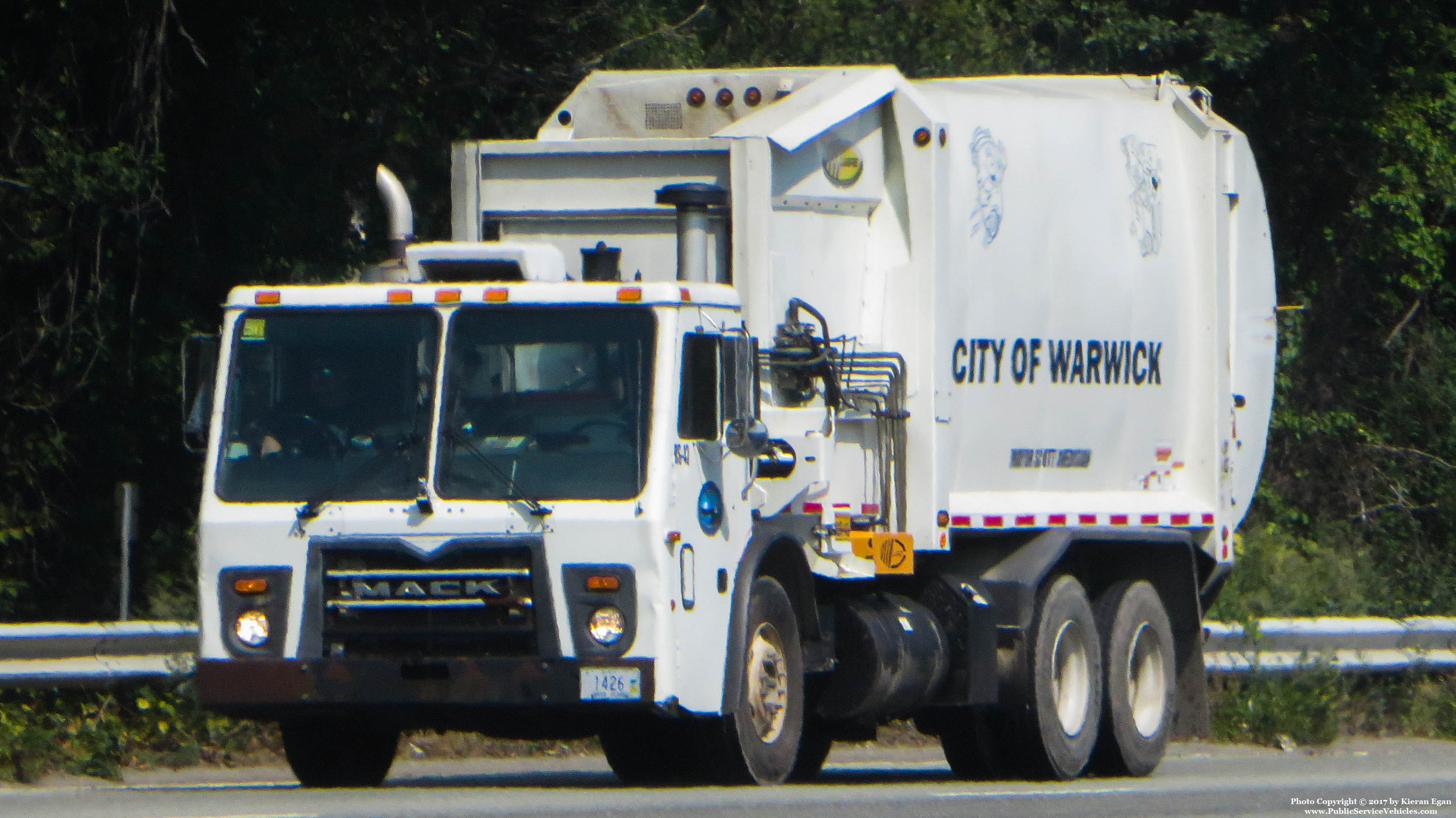 A photo  of Warwick Public Works
            Truck 1426, a 2000-2017 Mack             taken by Kieran Egan