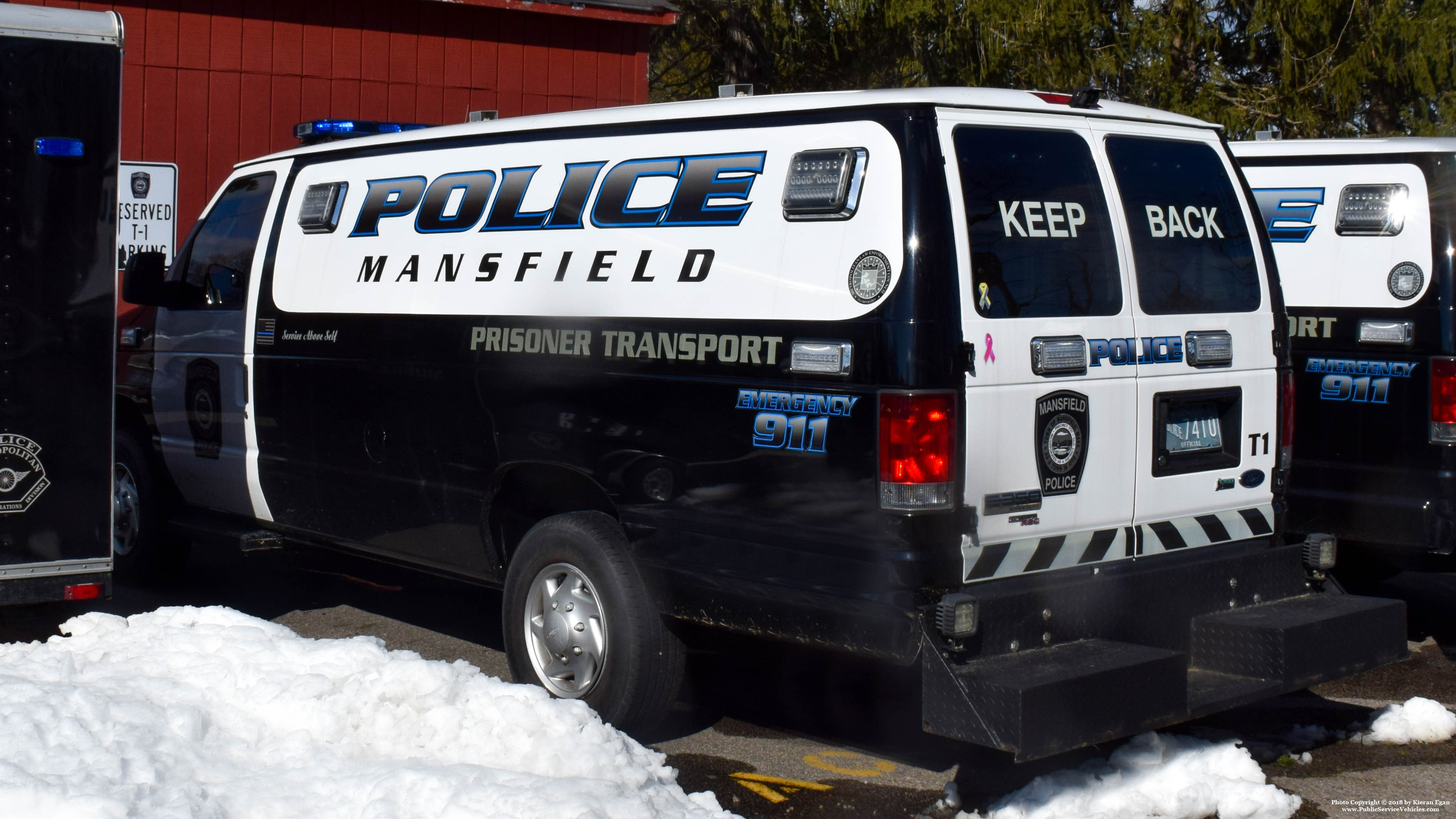 A photo  of Mansfield Police
            Transport 1, a 2011 Ford E-350             taken by Kieran Egan