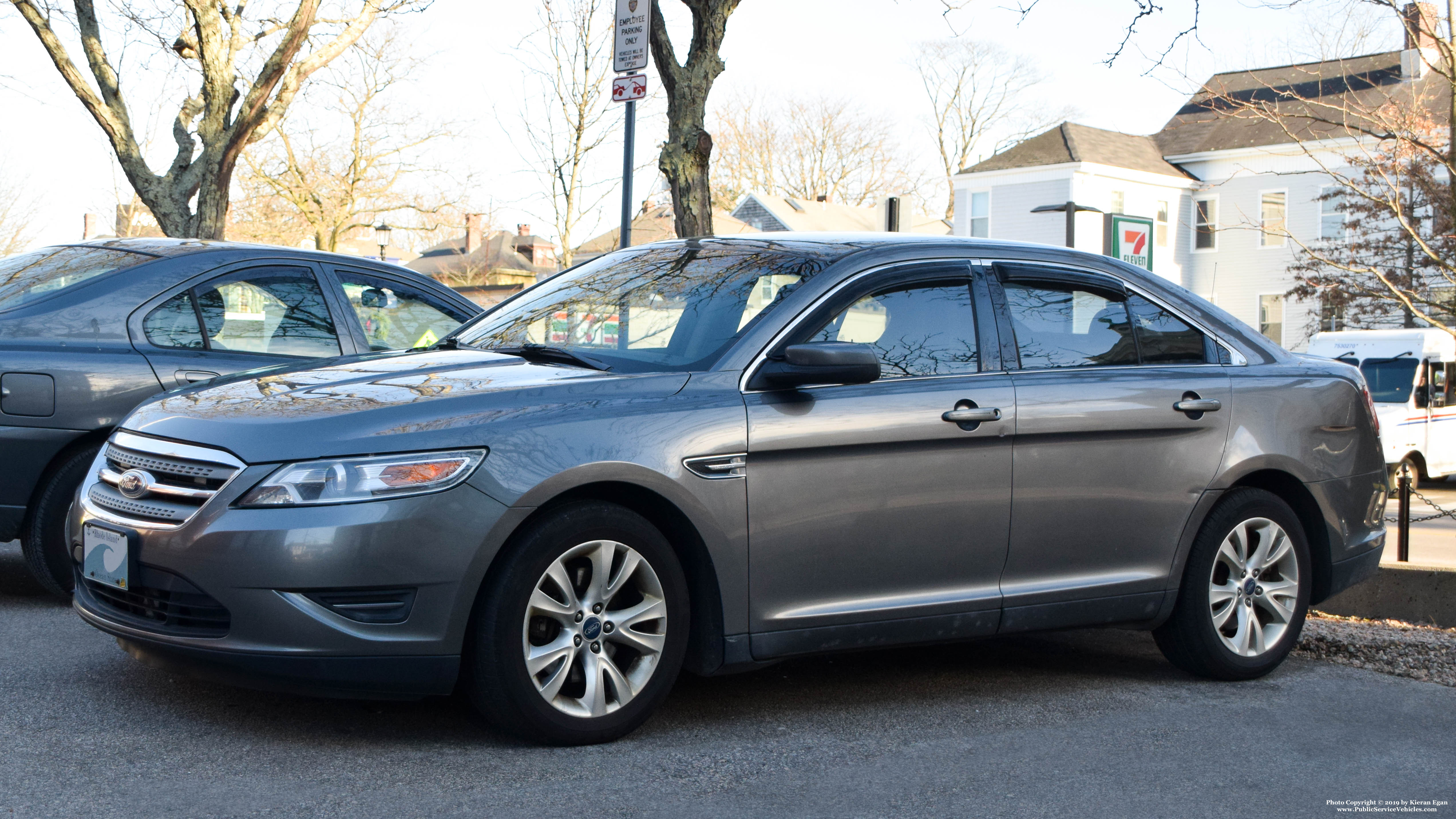 A photo  of Newport Police
            Unmarked Unit, a 2010-2012 Ford Taurus             taken by Kieran Egan