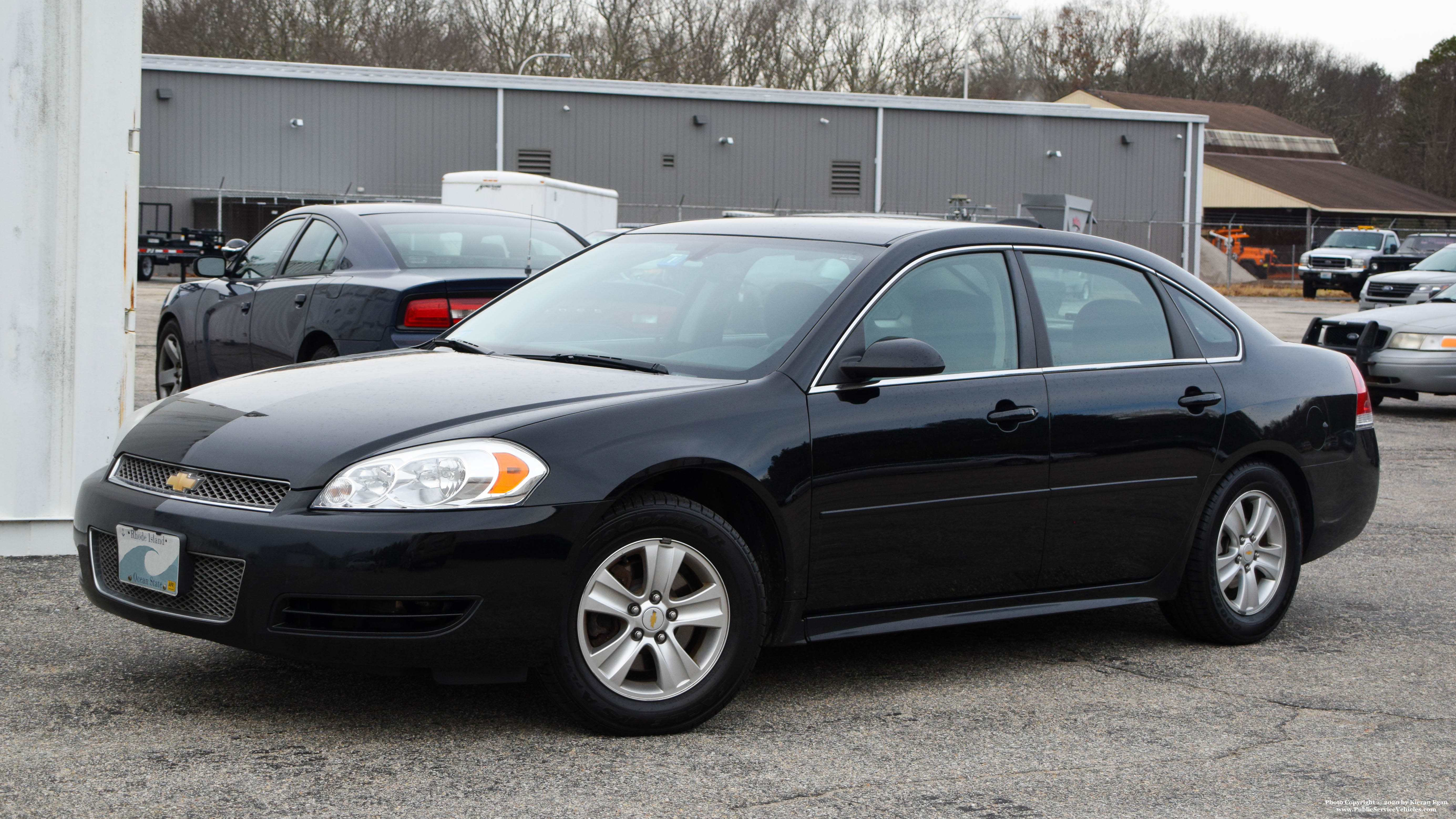 A photo  of Rhode Island State Police
            Unmarked Unit, a 2005-2013 Chevrolet Impala             taken by Kieran Egan