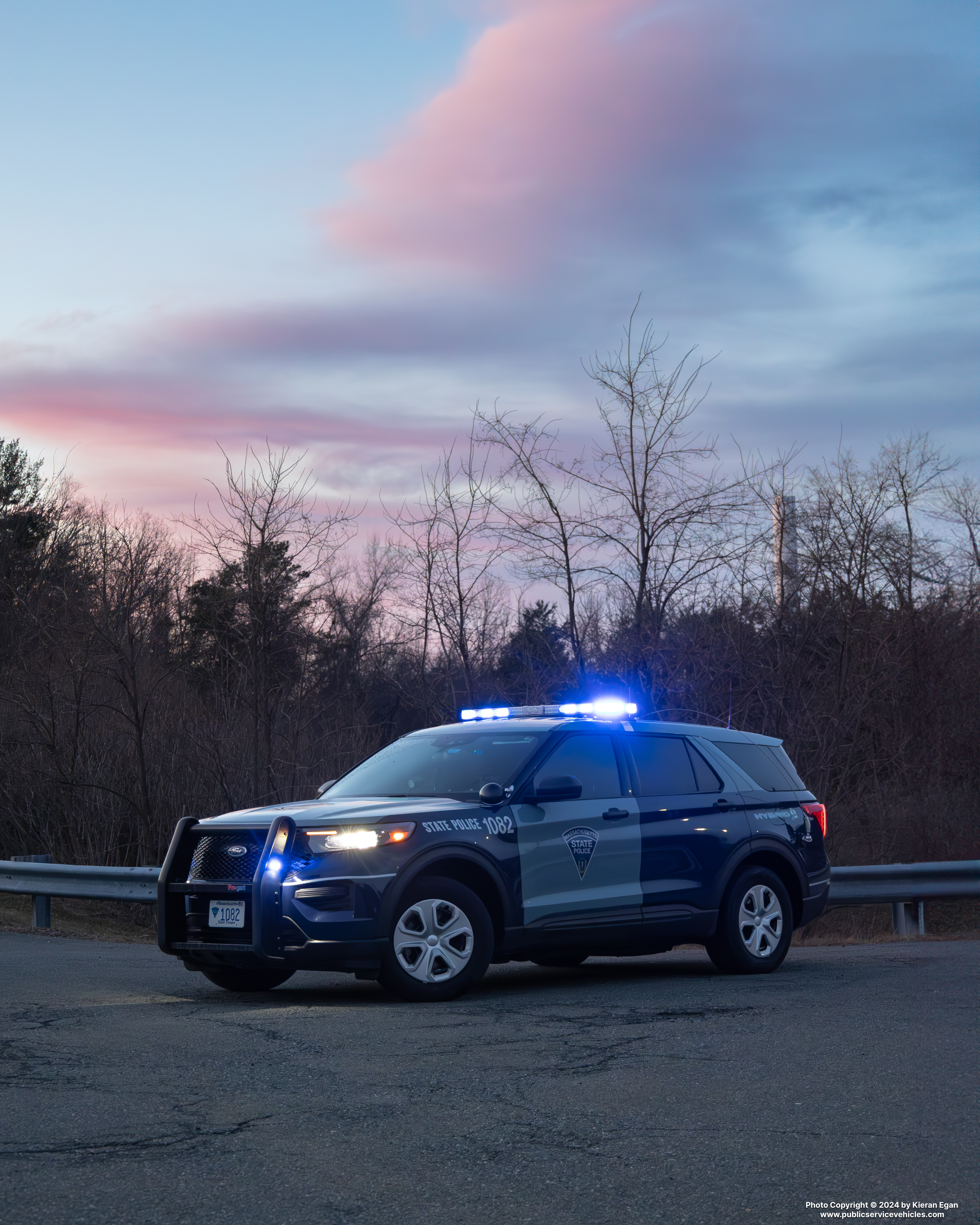 A photo  of Massachusetts State Police
            Cruiser 1082, a 2022 Ford Police Interceptor Utility Hybrid             taken by Kieran Egan
