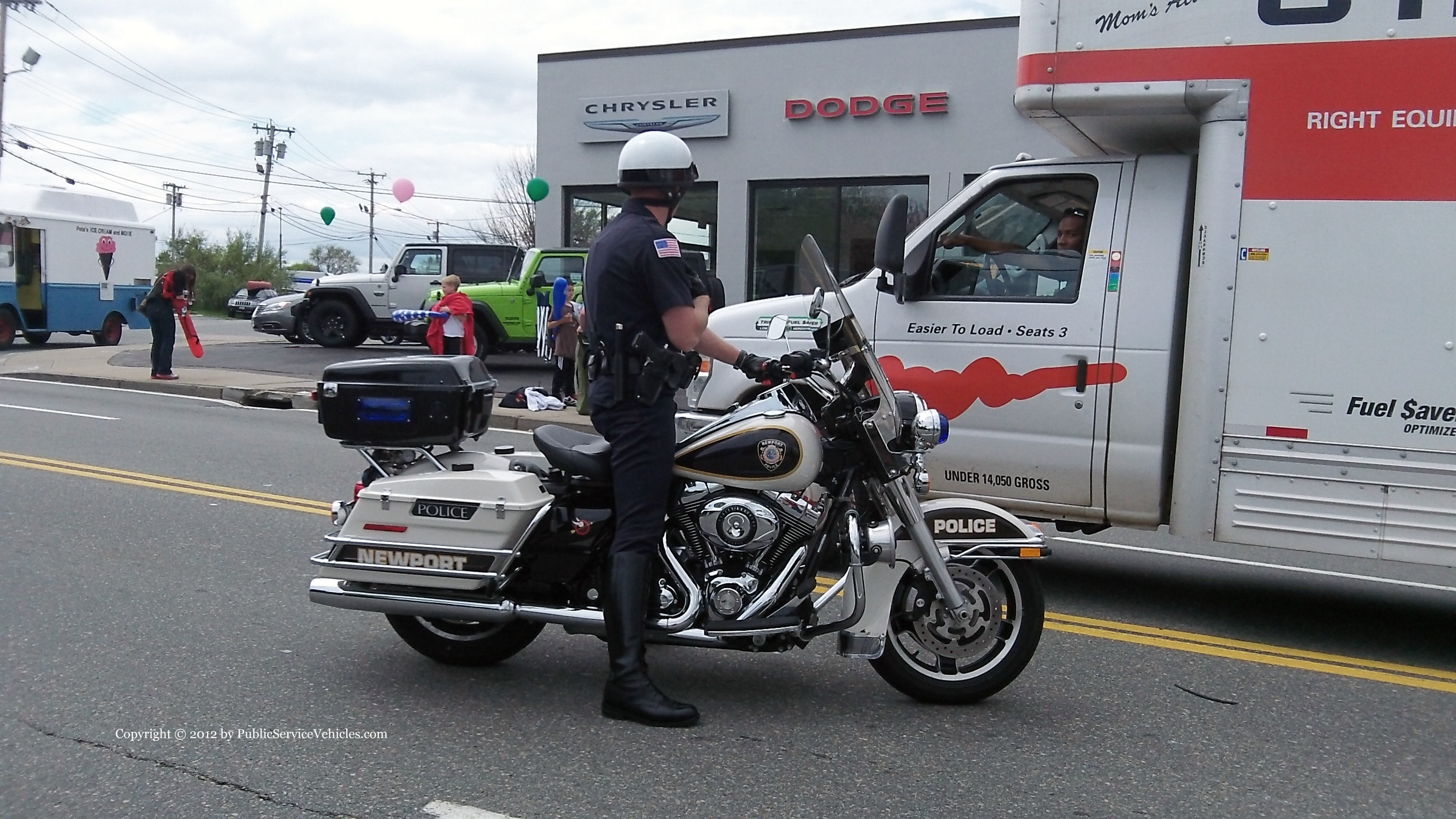 A photo  of Newport Police
            Motorcycle 2, a 2000-2012 Harley-Davidson Electra Glide             taken by Kieran Egan