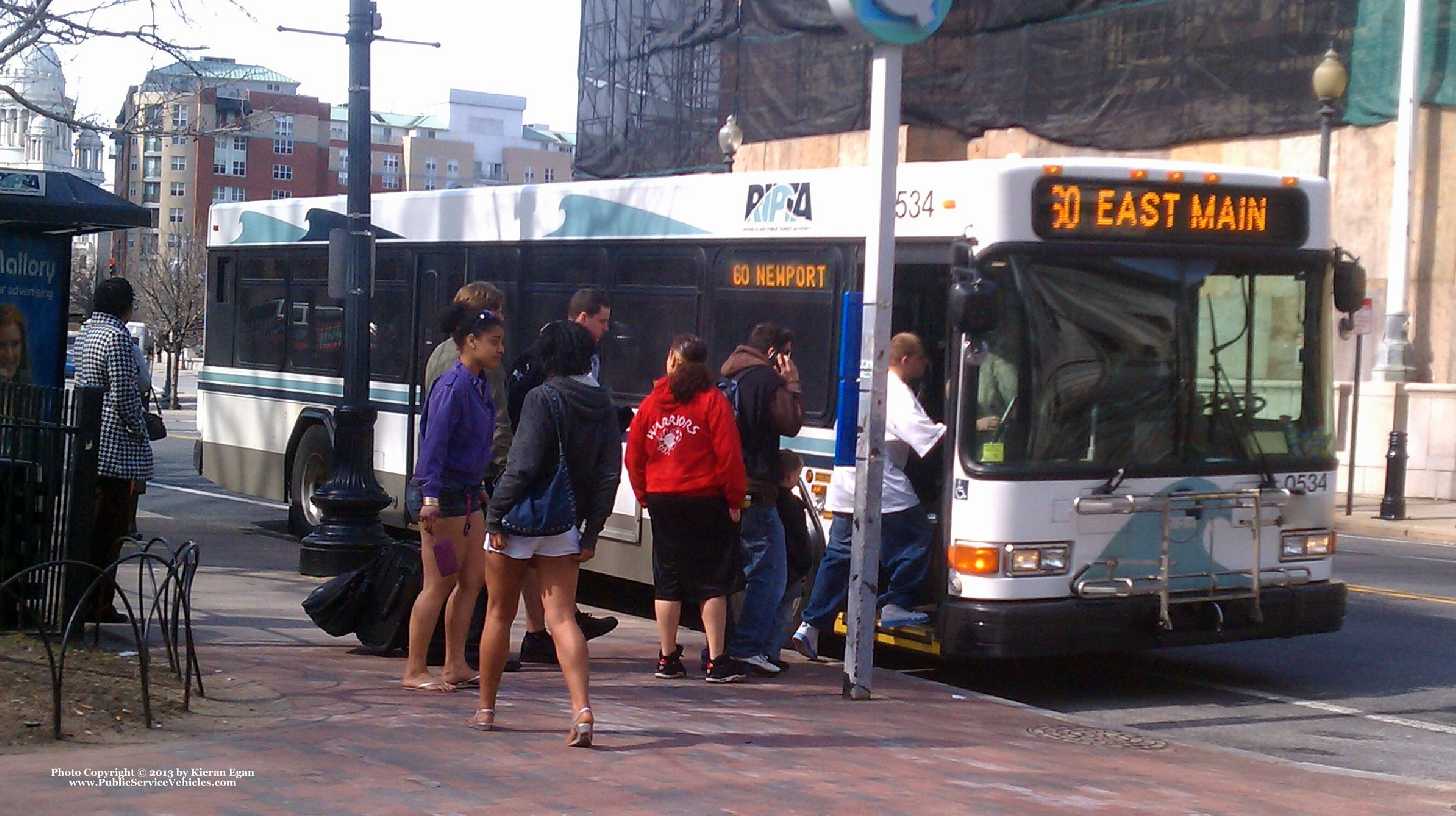 A photo  of Rhode Island Public Transit Authority
            Bus 0534, a 2005 Gillig Low Floor             taken by Kieran Egan