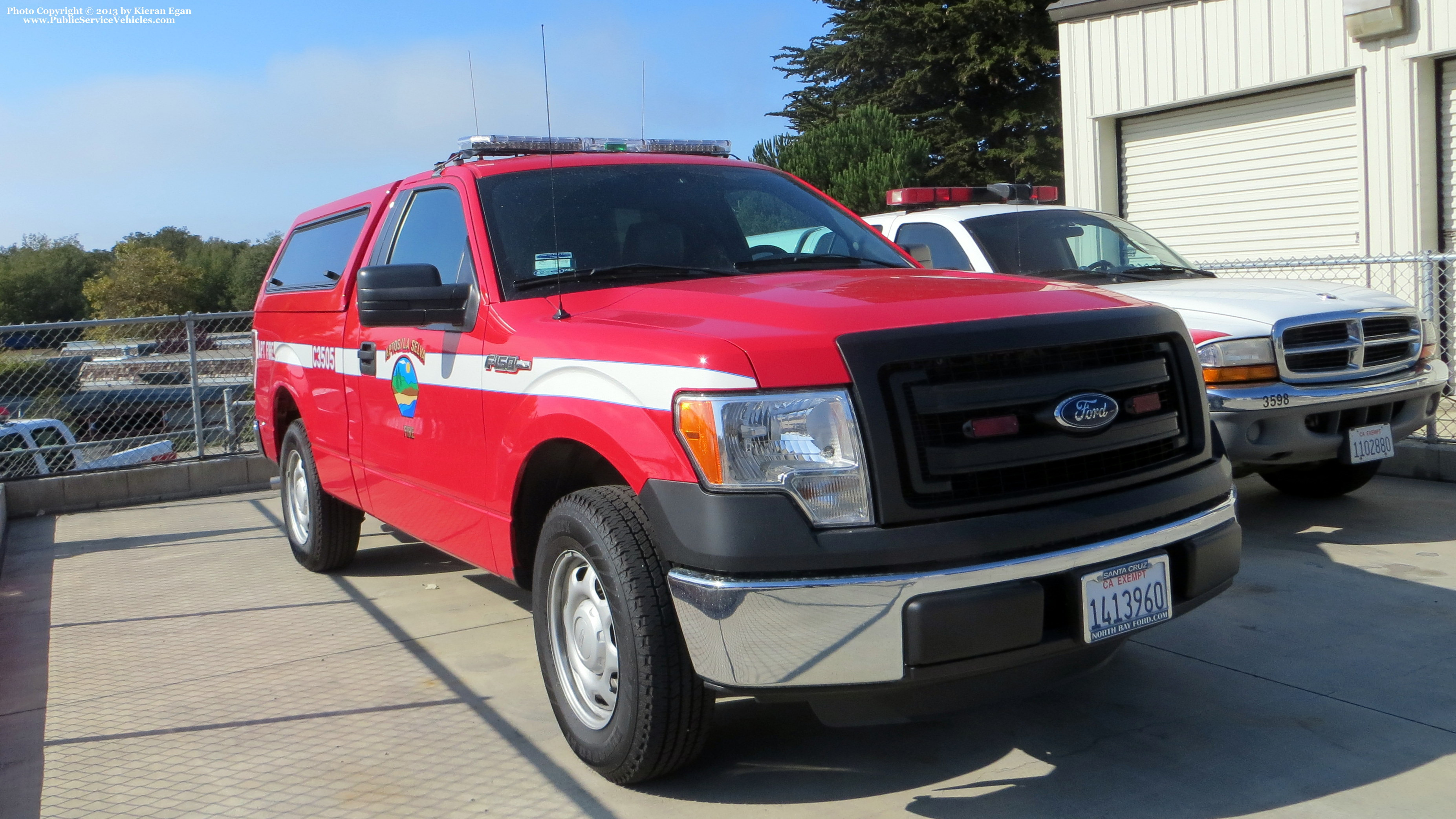 A photo  of Aptos/La Selva Fire
            Chief 3505, a 2013 Ford F-150             taken by Kieran Egan