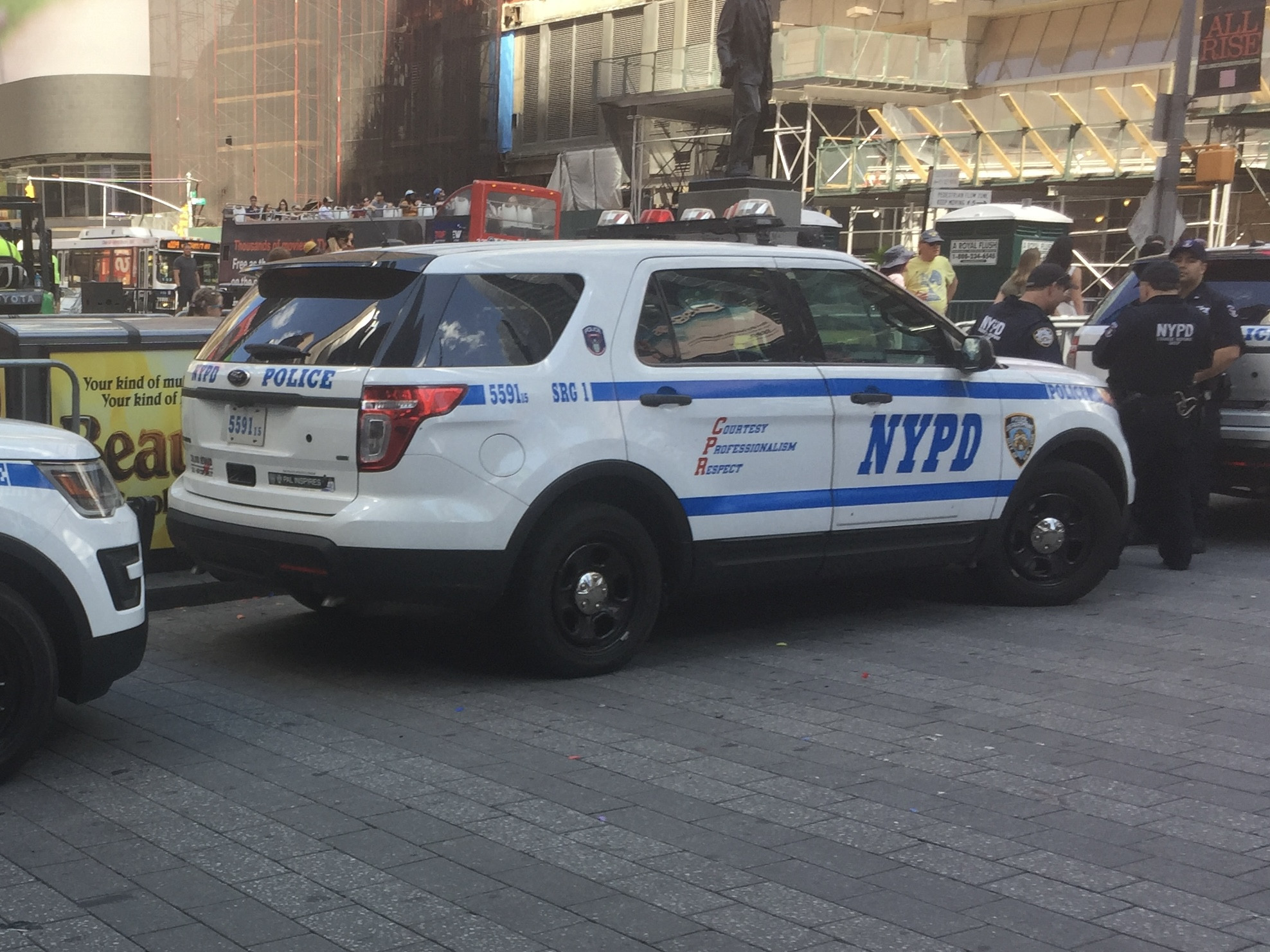 A photo  of New York Police Department
            Cruiser 5591 15, a 2015 Ford Police Interceptor Utility             taken by @riemergencyvehicles