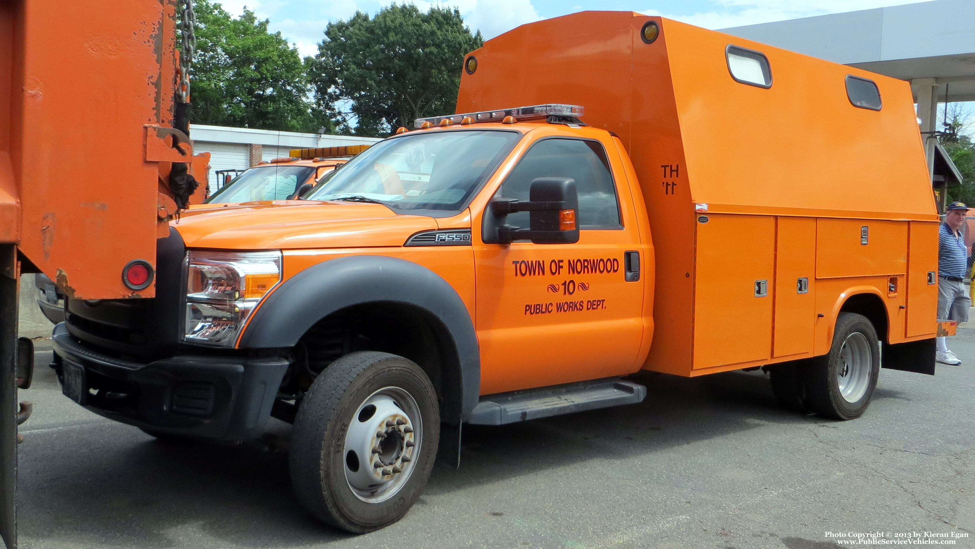 A photo  of Norwood Public Works
            Truck 10, a 2011-2013 Ford F-550             taken by Kieran Egan