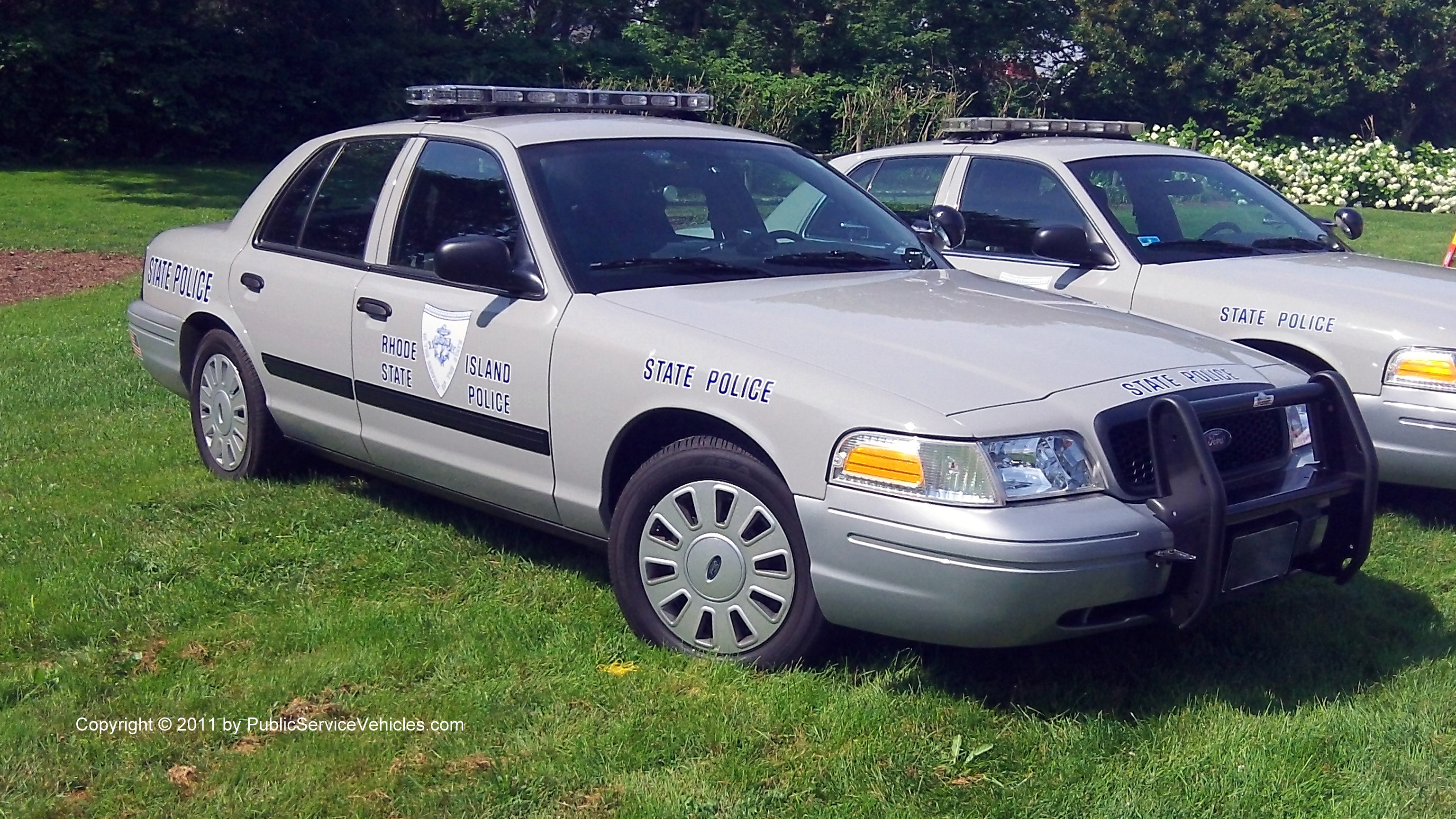 A photo  of Rhode Island State Police
            Cruiser 225, a 2009-2011 Ford Crown Victoria Police Interceptor             taken by Kieran Egan