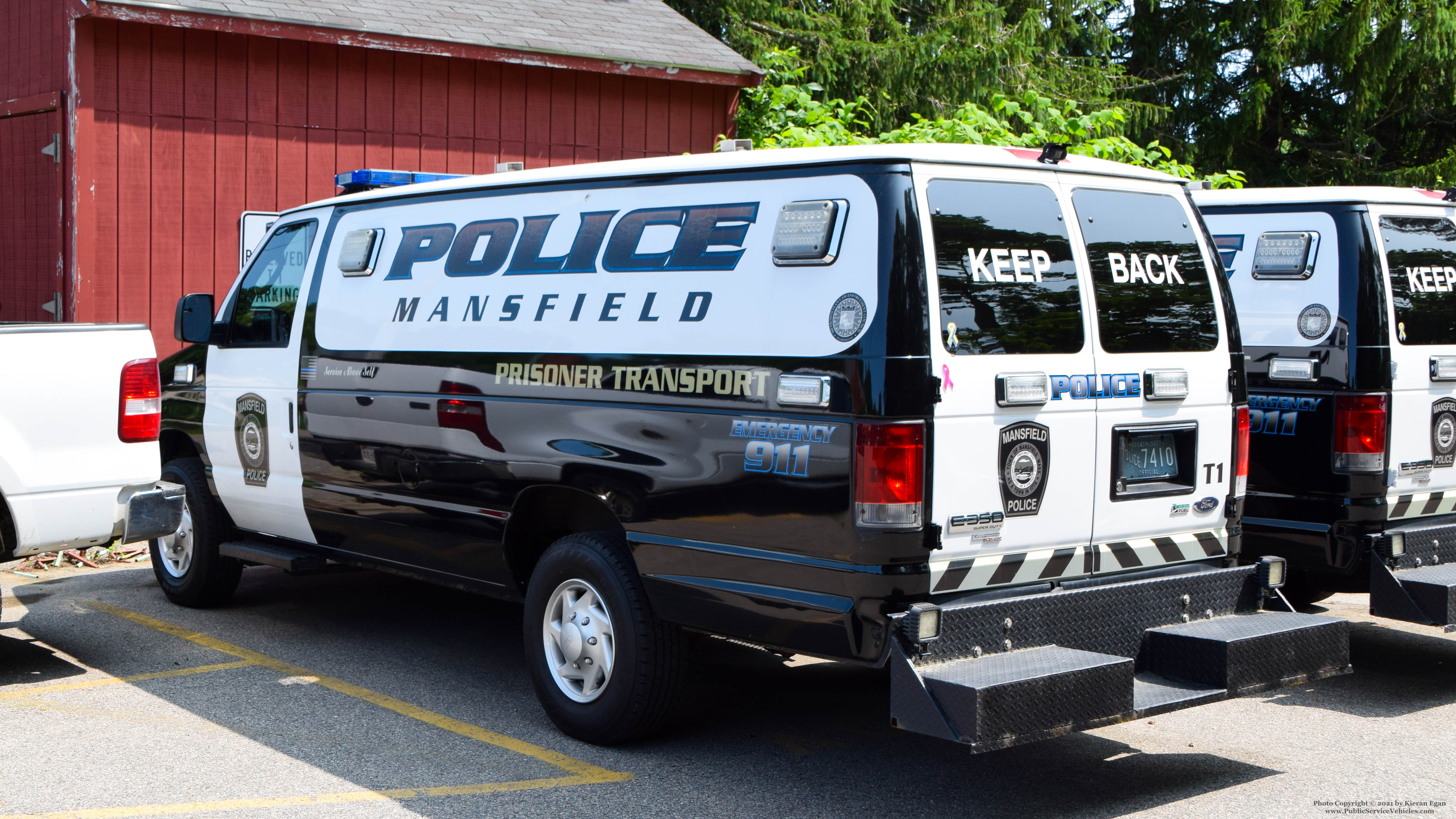 A photo  of Mansfield Police
            Transport 1, a 2011 Ford E-350             taken by Kieran Egan