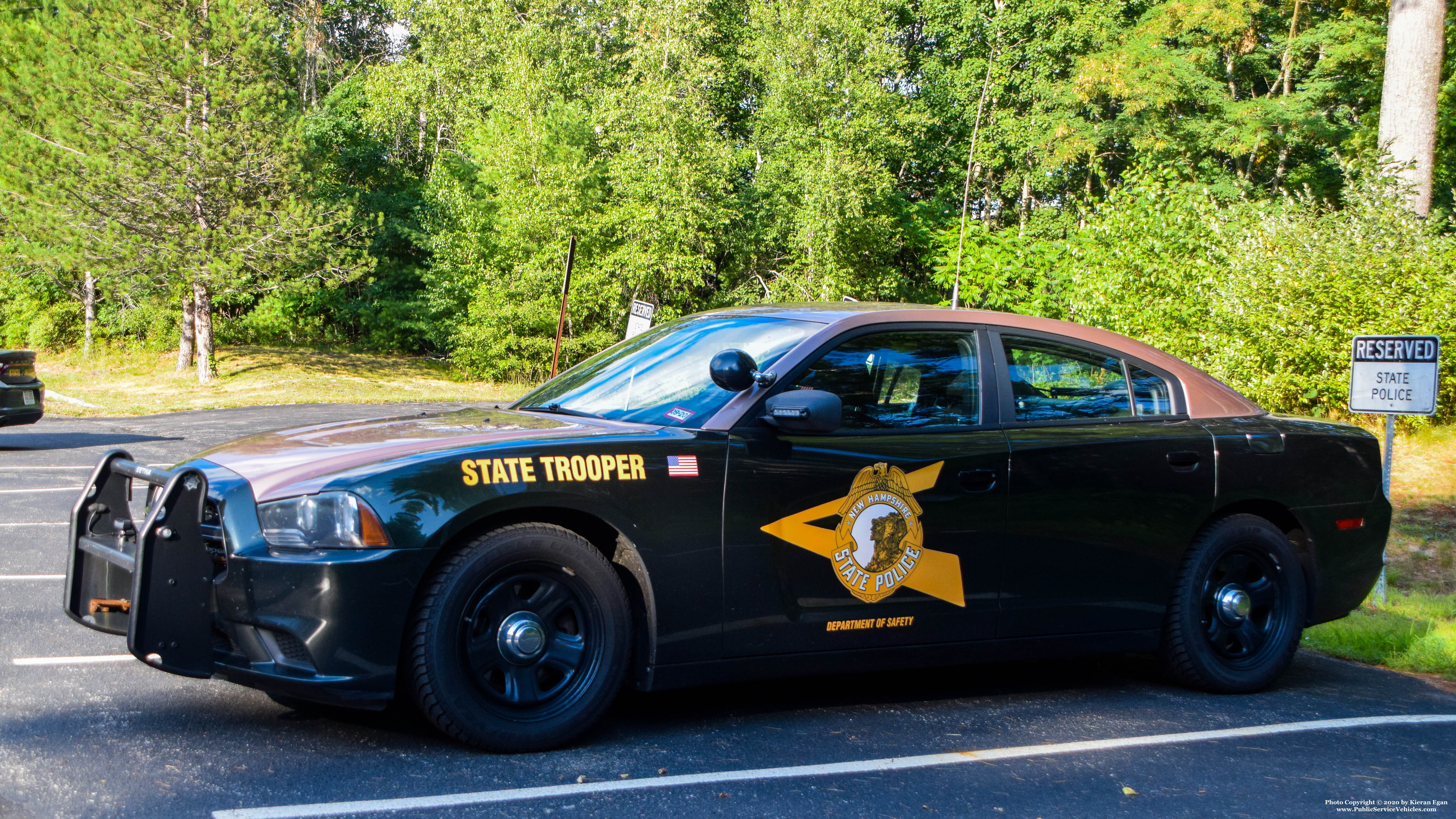 A photo  of New Hampshire State Police
            Cruiser 195, a 2011-2014 Dodge Charger             taken by Kieran Egan