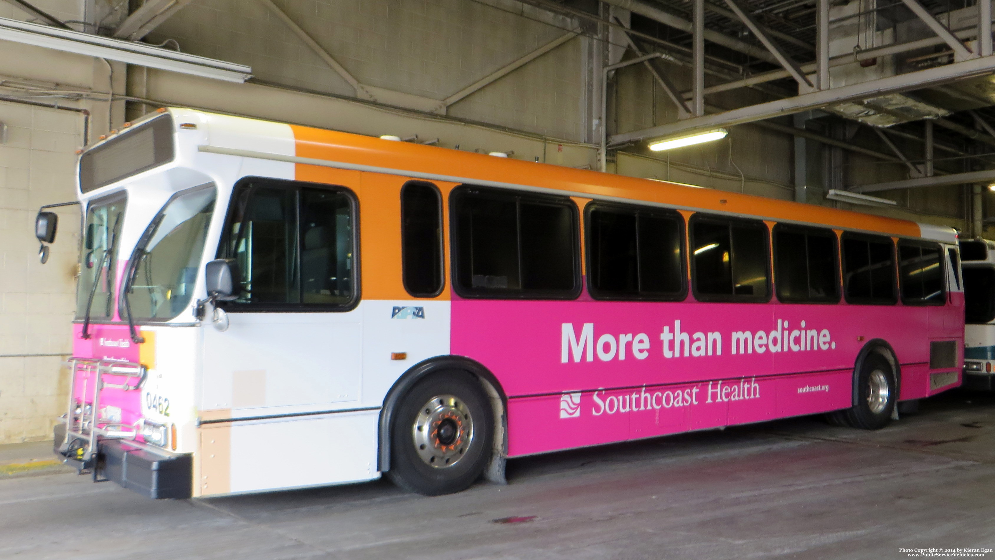 A photo  of Rhode Island Public Transit Authority
            Bus 0462, a 2004 Orion V 05.501             taken by Kieran Egan