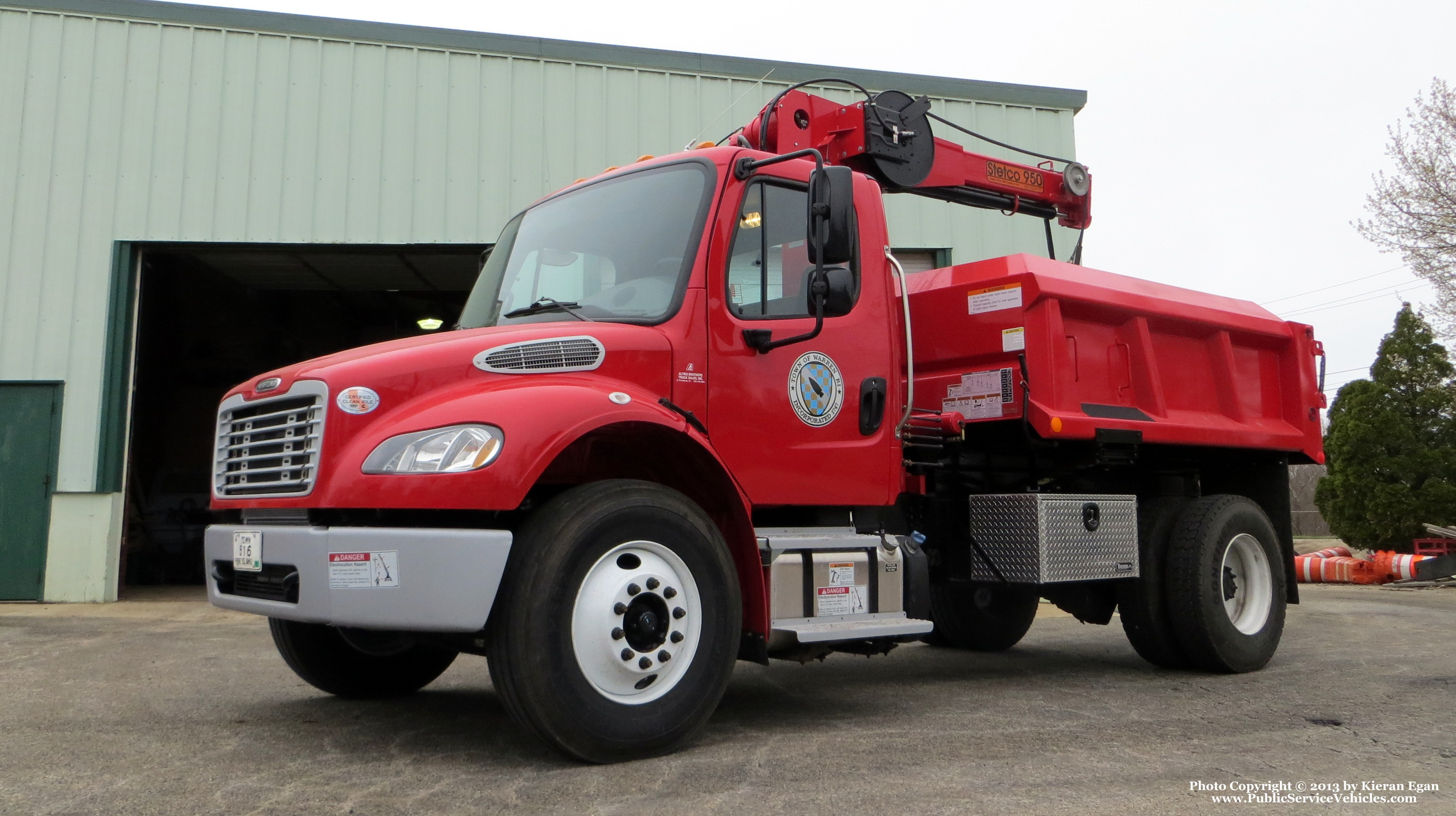 A photo  of Warren Public Works
            Truck 516, a 2013 Freightliner             taken by Kieran Egan