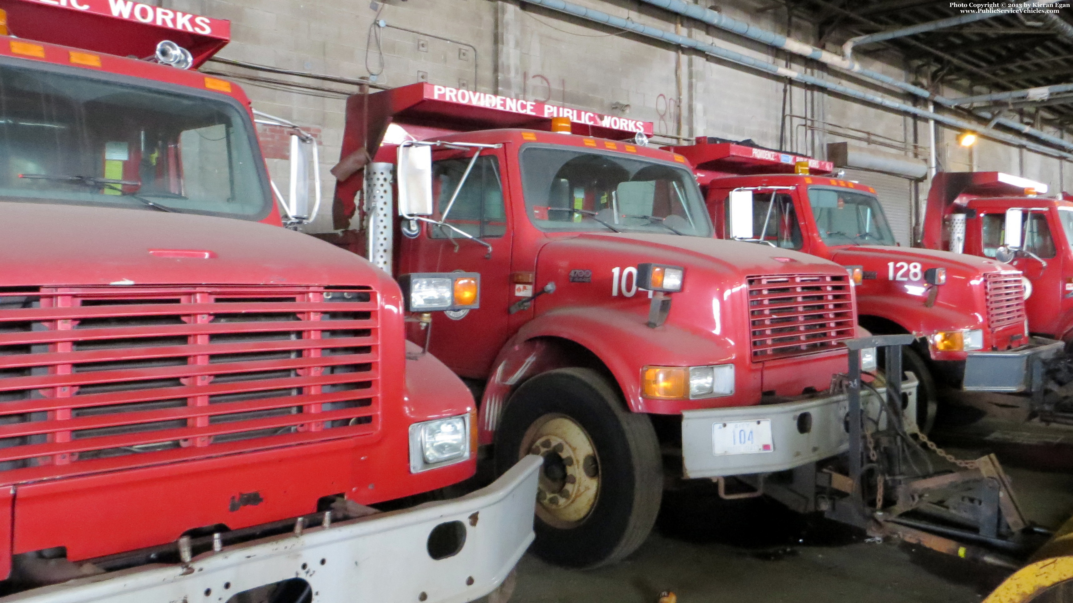 A photo  of Providence Highway Division
            Truck 104, a 1989-2001 International 4700             taken by Kieran Egan