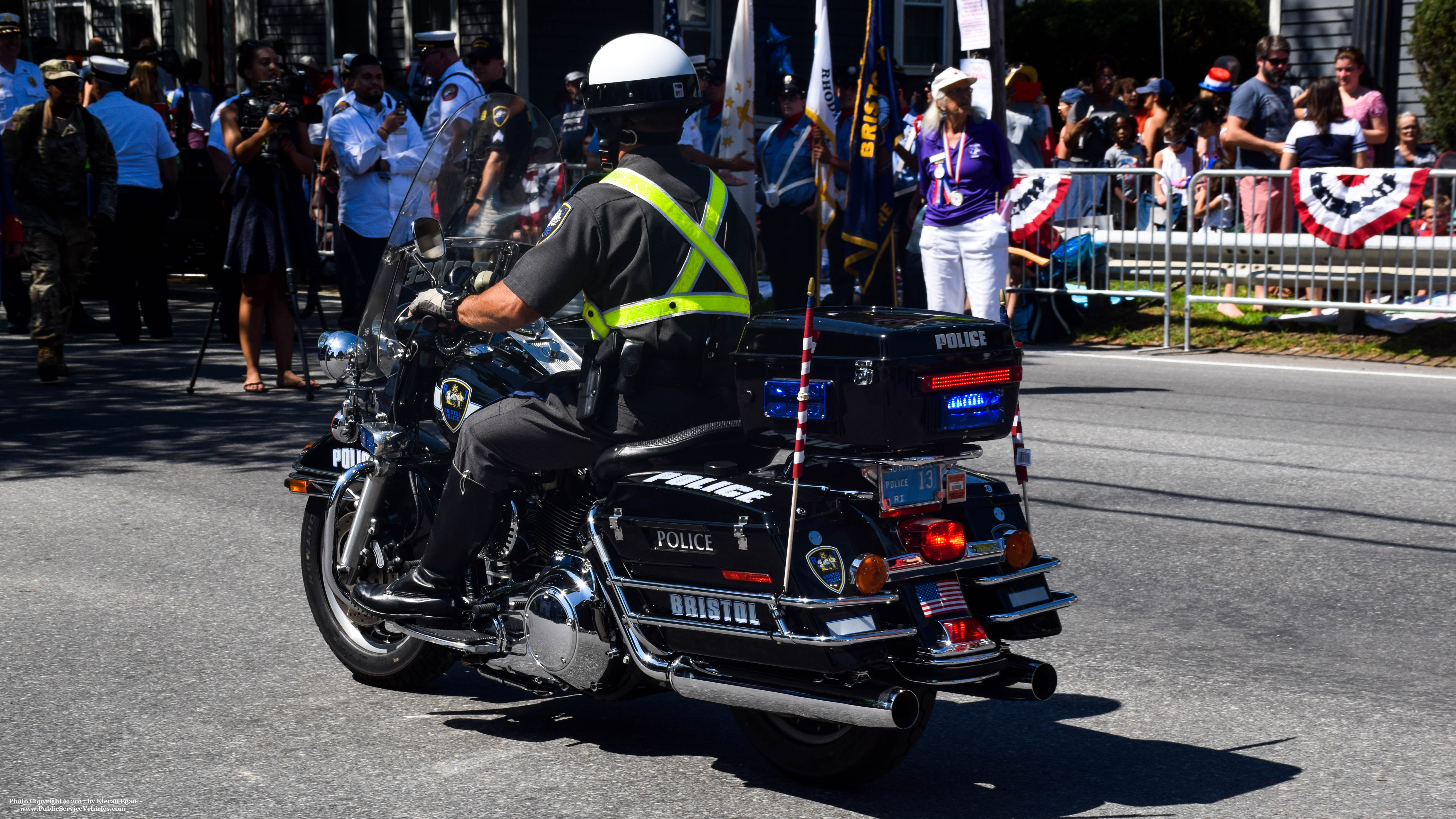 A photo  of Bristol Police
            Motorcycle 13, a 2006-2008 Harley-Davidson Road King             taken by Kieran Egan