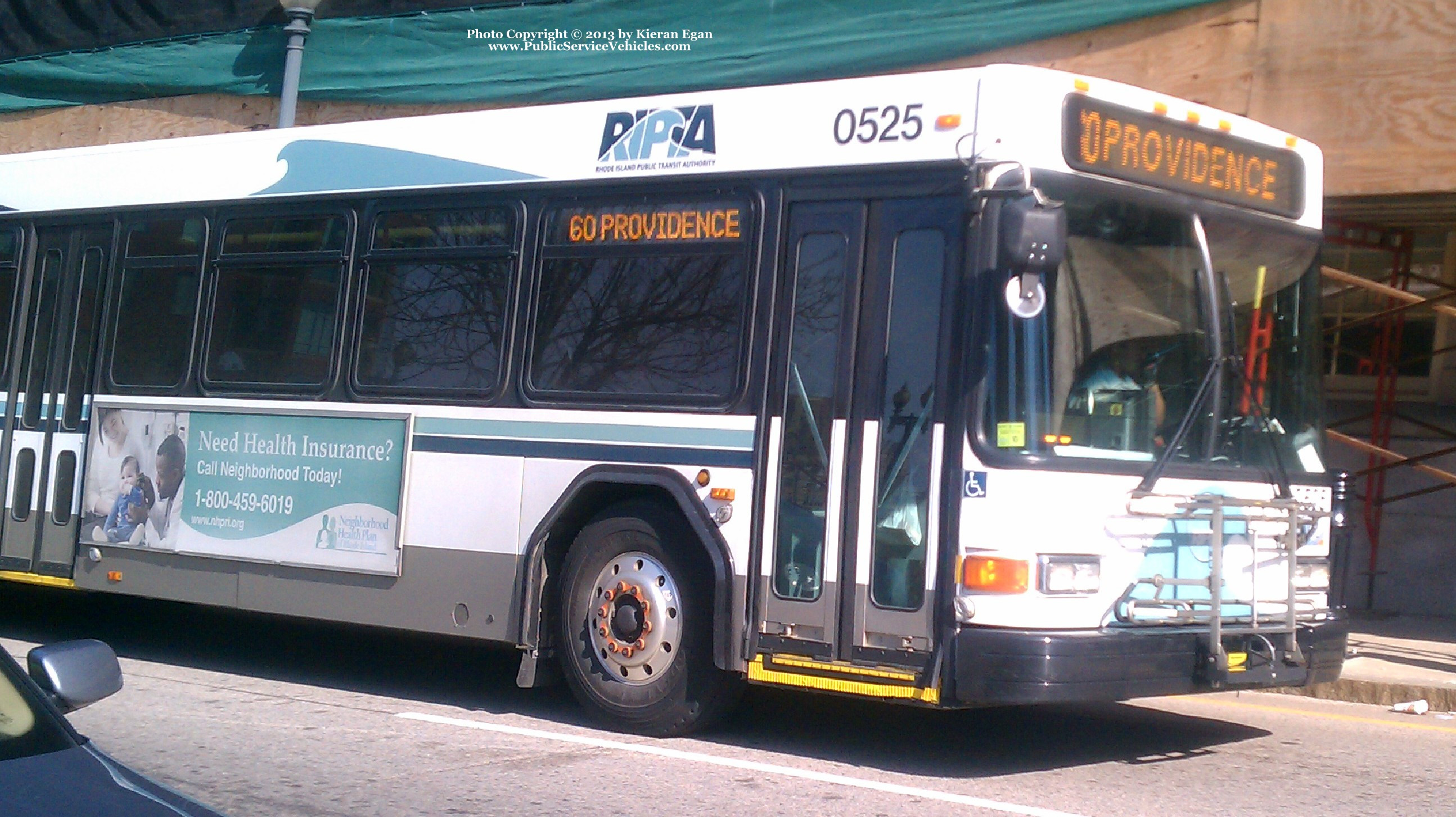 A photo  of Rhode Island Public Transit Authority
            Bus 0525, a 2005 Gillig Low Floor             taken by Kieran Egan