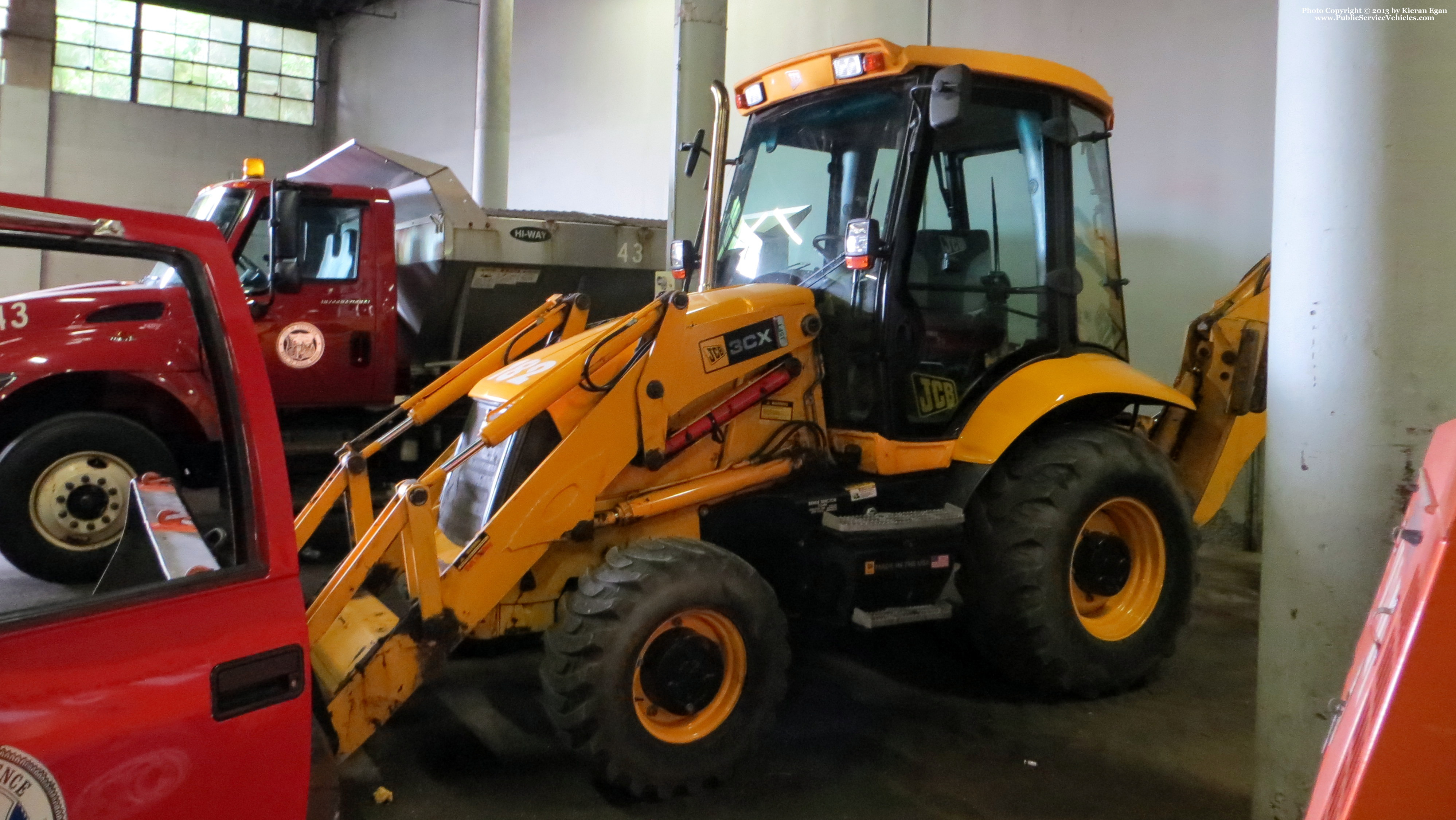 A photo  of Providence Highway Division
            Backhoe 182, a 1990-2010 JCB 3CX             taken by Kieran Egan