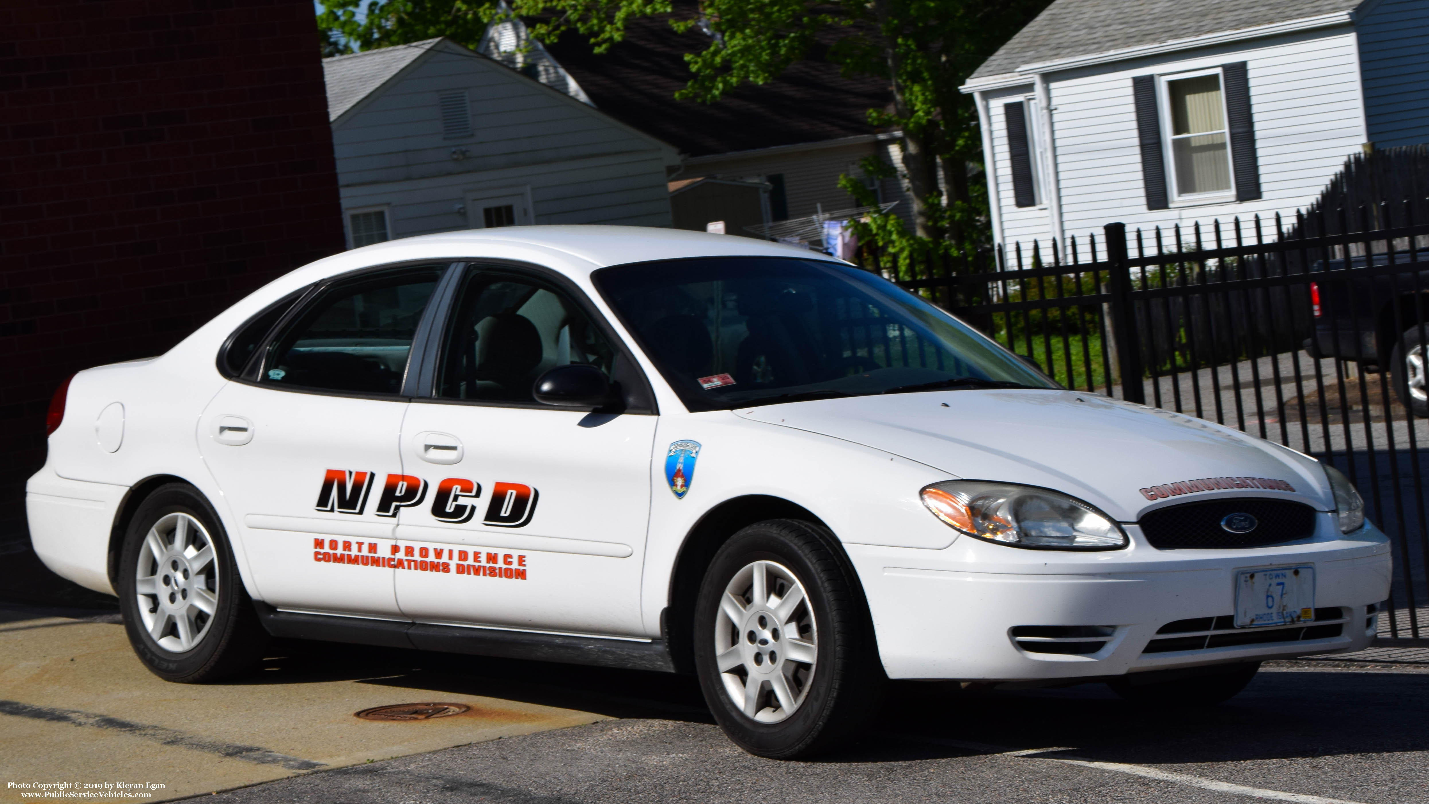 A photo  of North Providence Police
            Comm 2, a 2004-2007 Ford Taurus             taken by Kieran Egan