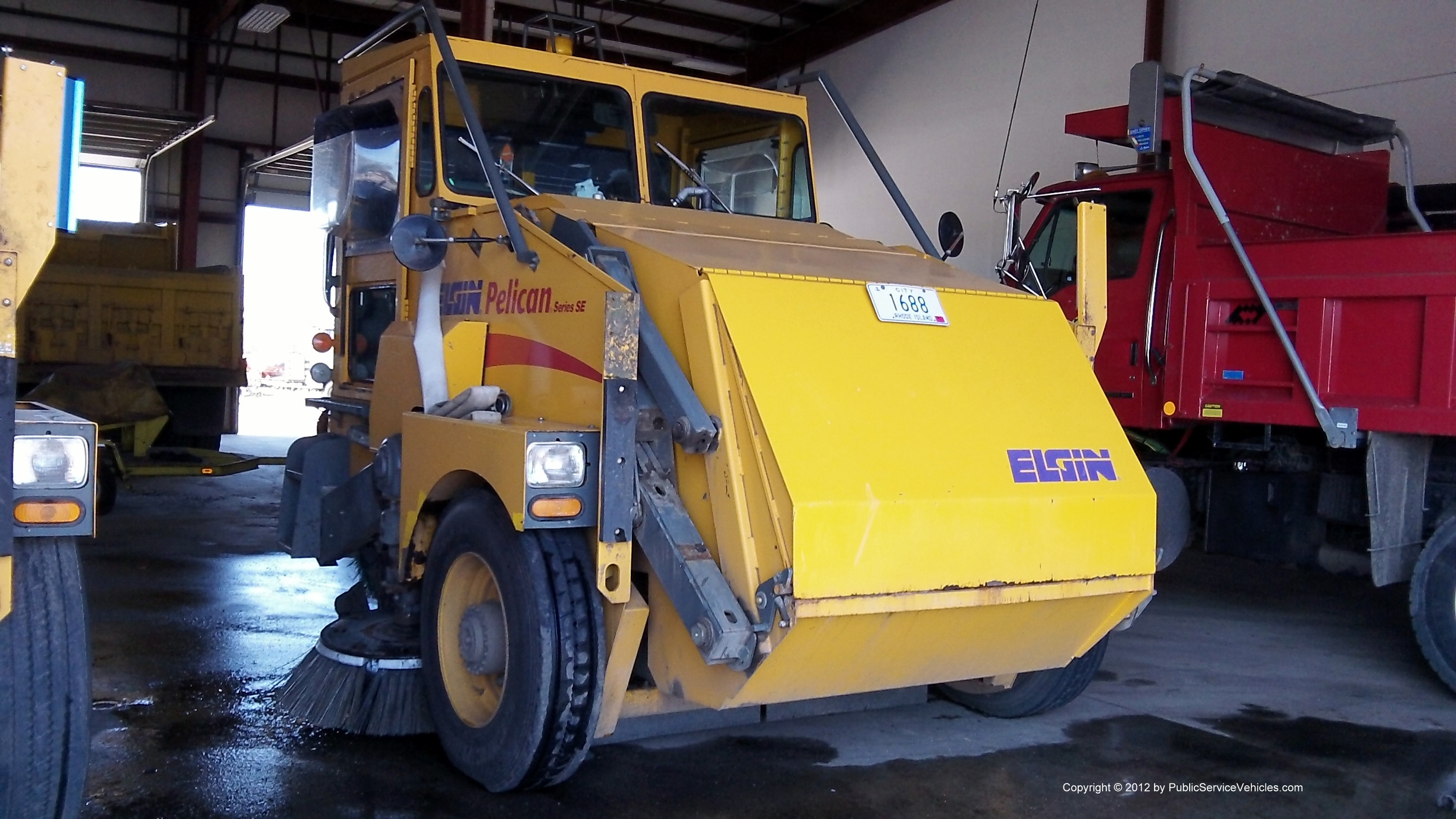 A photo  of East Providence Highway Division
            Sweeper 1688, a 1990-2007 Elgin Pelican             taken by Kieran Egan
