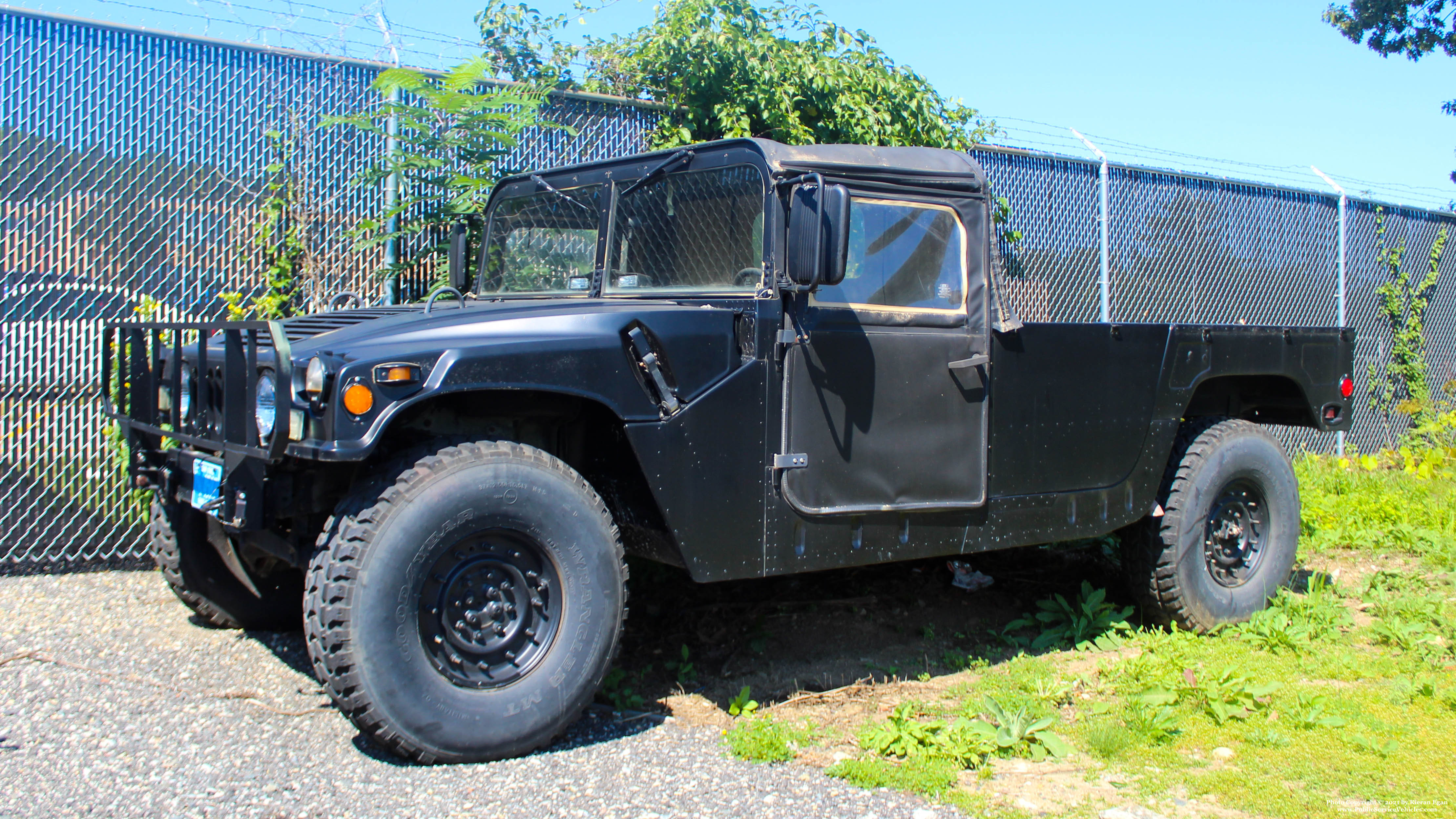 A photo  of Johnston Police
            Humvee 4587, a 1980-1995 AM General Humvee             taken by Kieran Egan