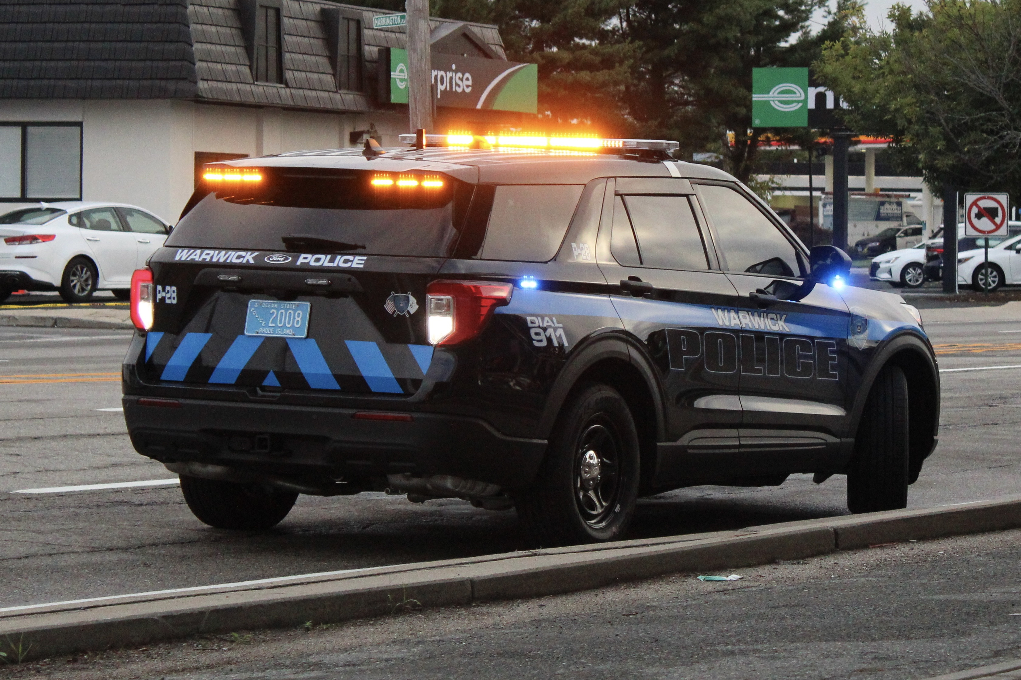 A photo  of Warwick Police
            Cruiser P-28, a 2022 Ford Police Interceptor Utility             taken by @riemergencyvehicles