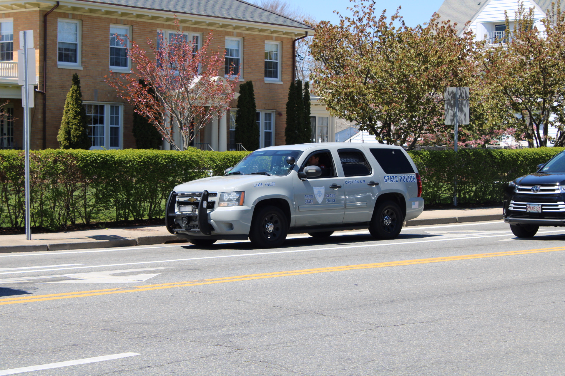 A photo  of Rhode Island State Police
            Cruiser 102, a 2013 Chevrolet Tahoe             taken by @riemergencyvehicles