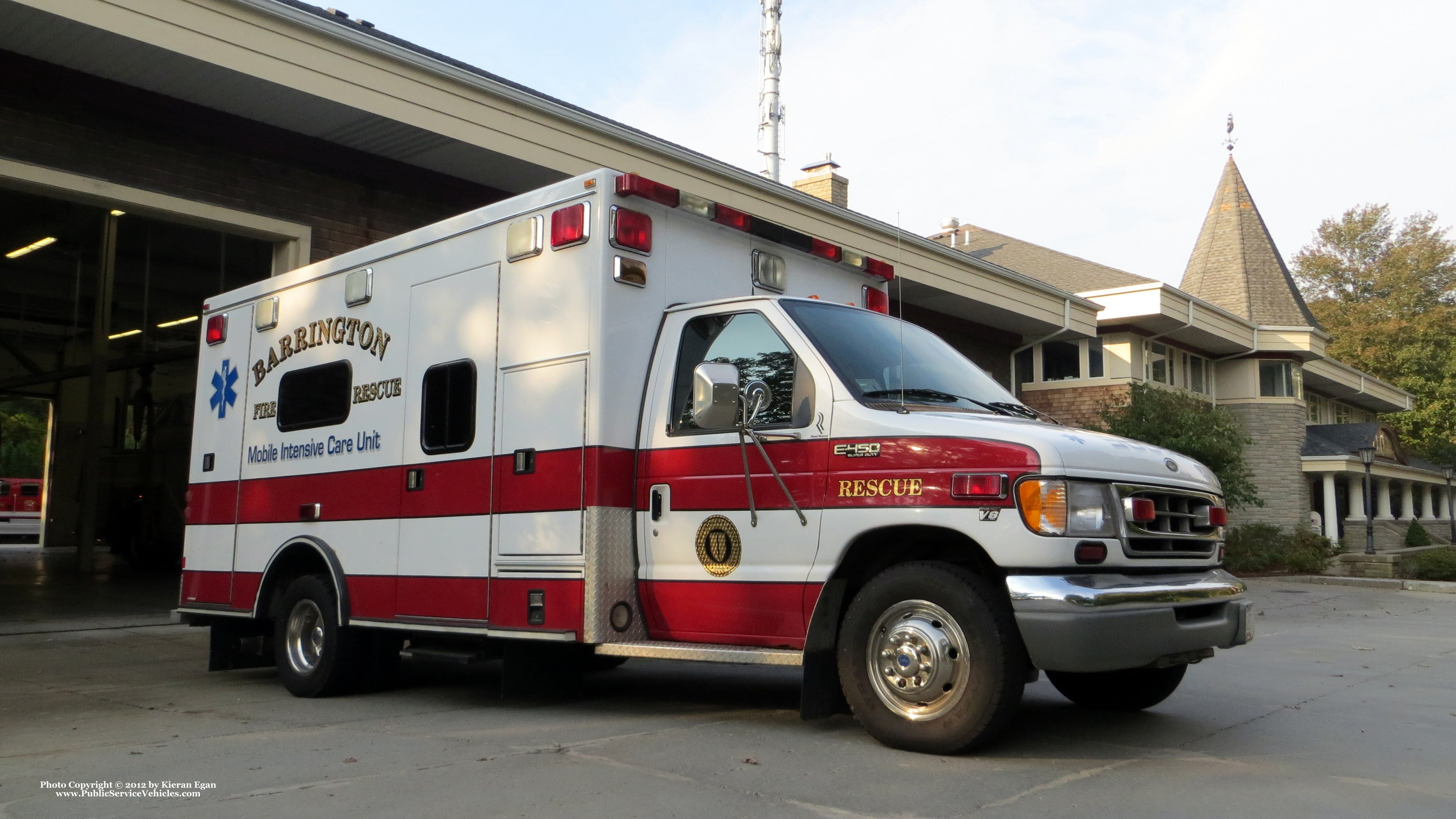 A photo  of Barrington Fire
            Rescue 3, a 2001 Ford E-450/Road Rescue             taken by Kieran Egan