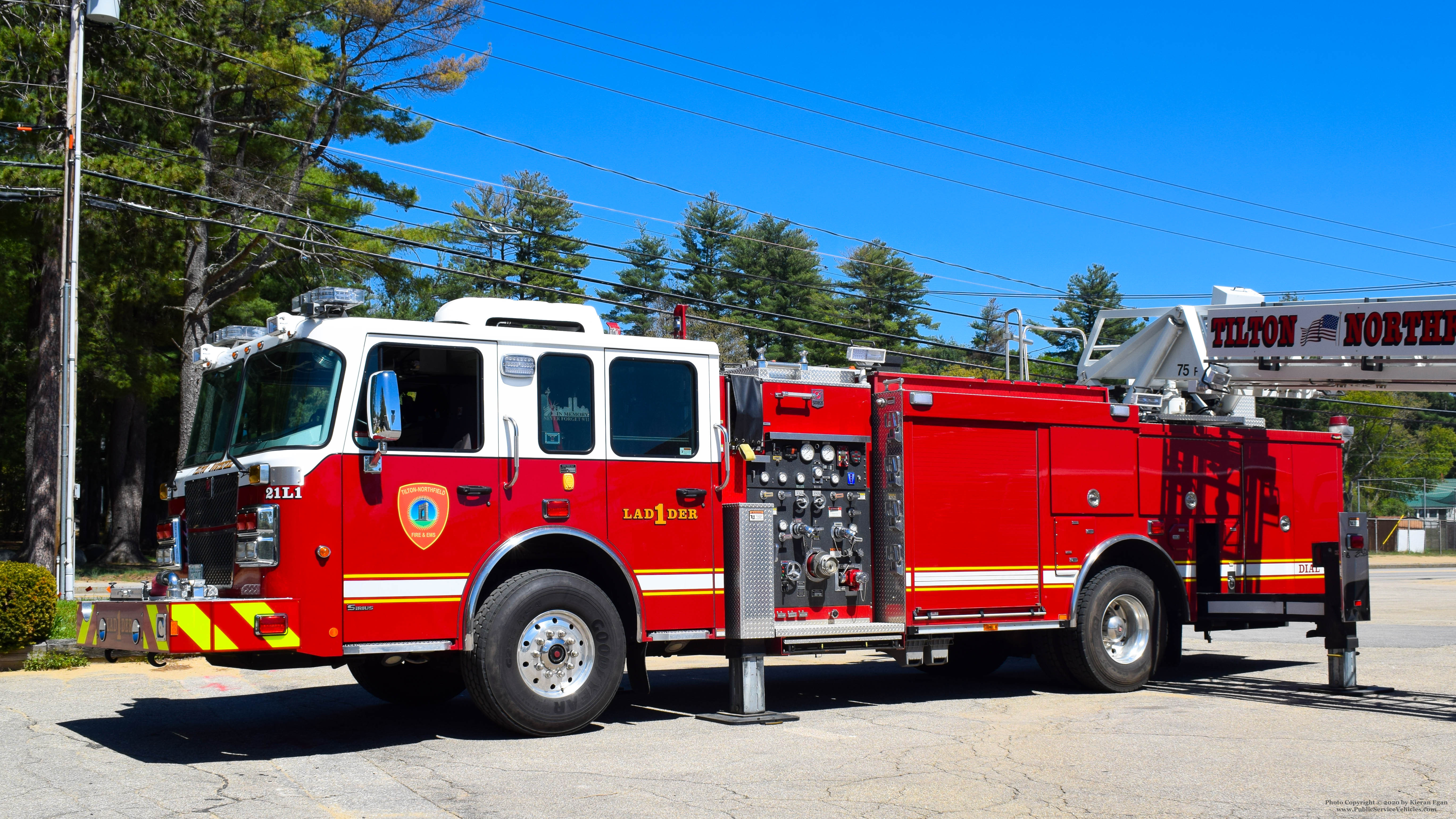 A photo  of Tilton-Northfield Fire District
            21 Ladder 1, a 2013 Smeal MetroStar             taken by Kieran Egan