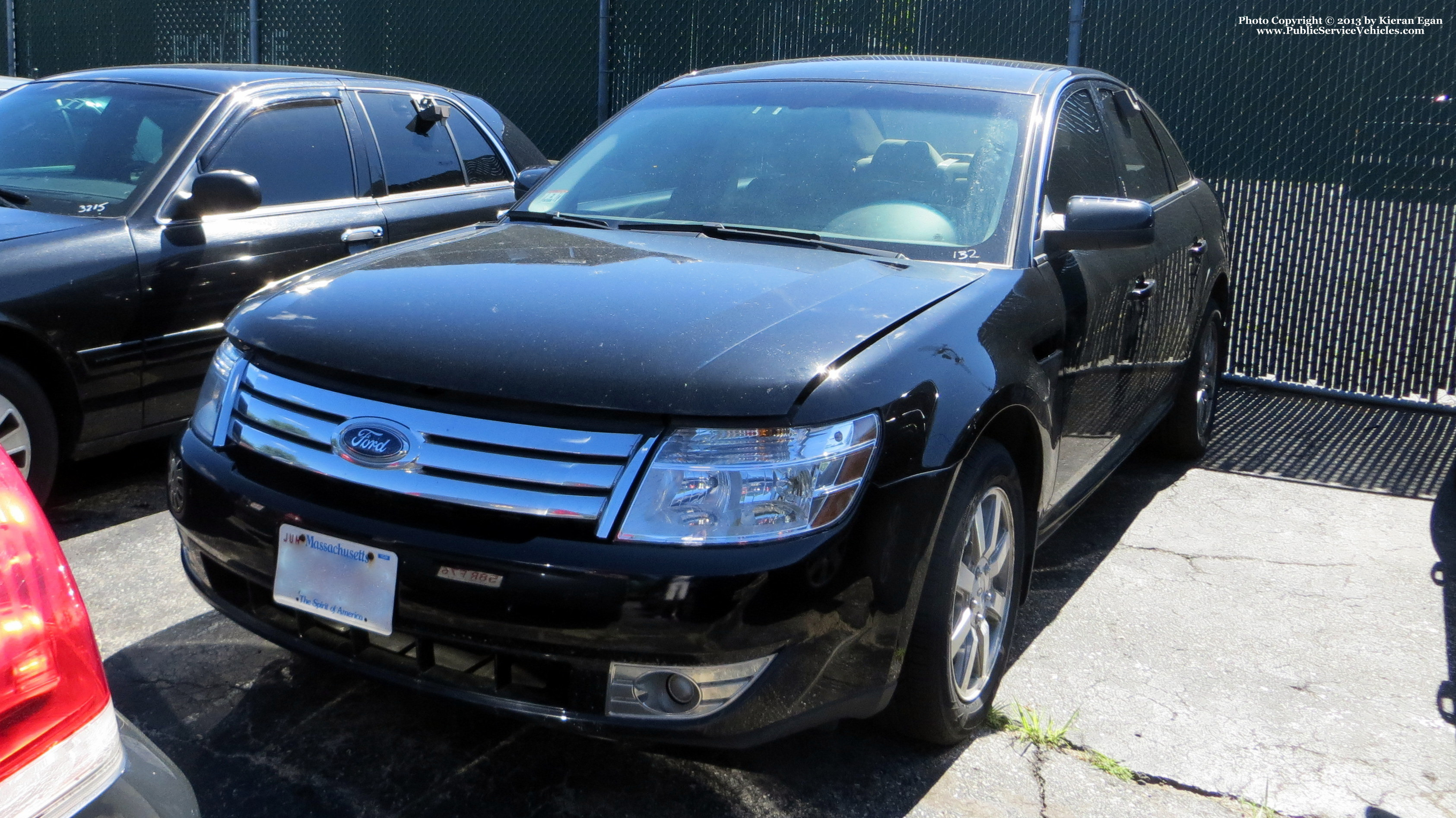 A photo  of Massachusetts State Police
            Cruiser 132, a 2008-2009 Ford Taurus             taken by Kieran Egan