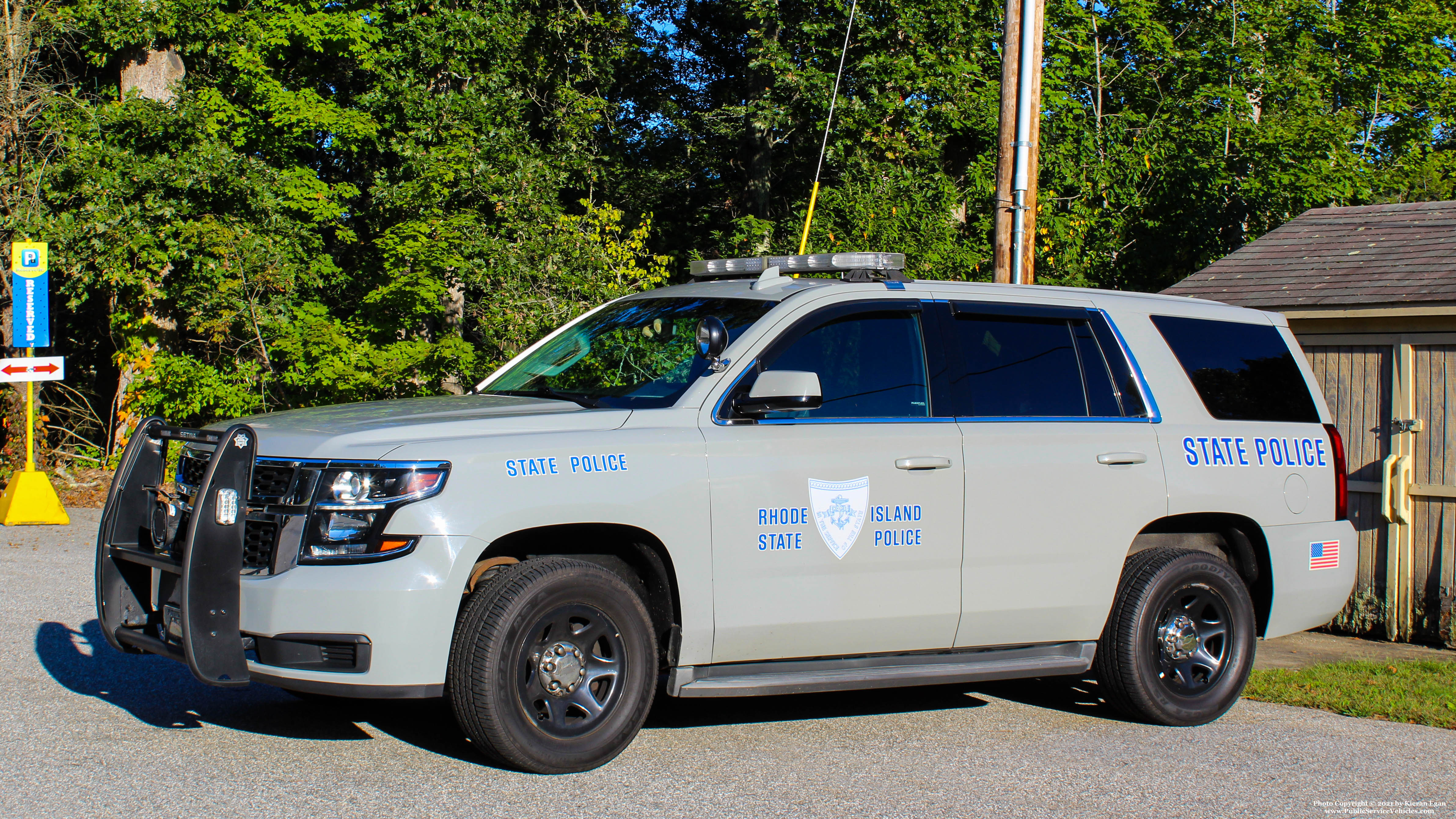 A photo  of Rhode Island State Police
            Cruiser 21, a 2015 Chevrolet Tahoe             taken by Kieran Egan