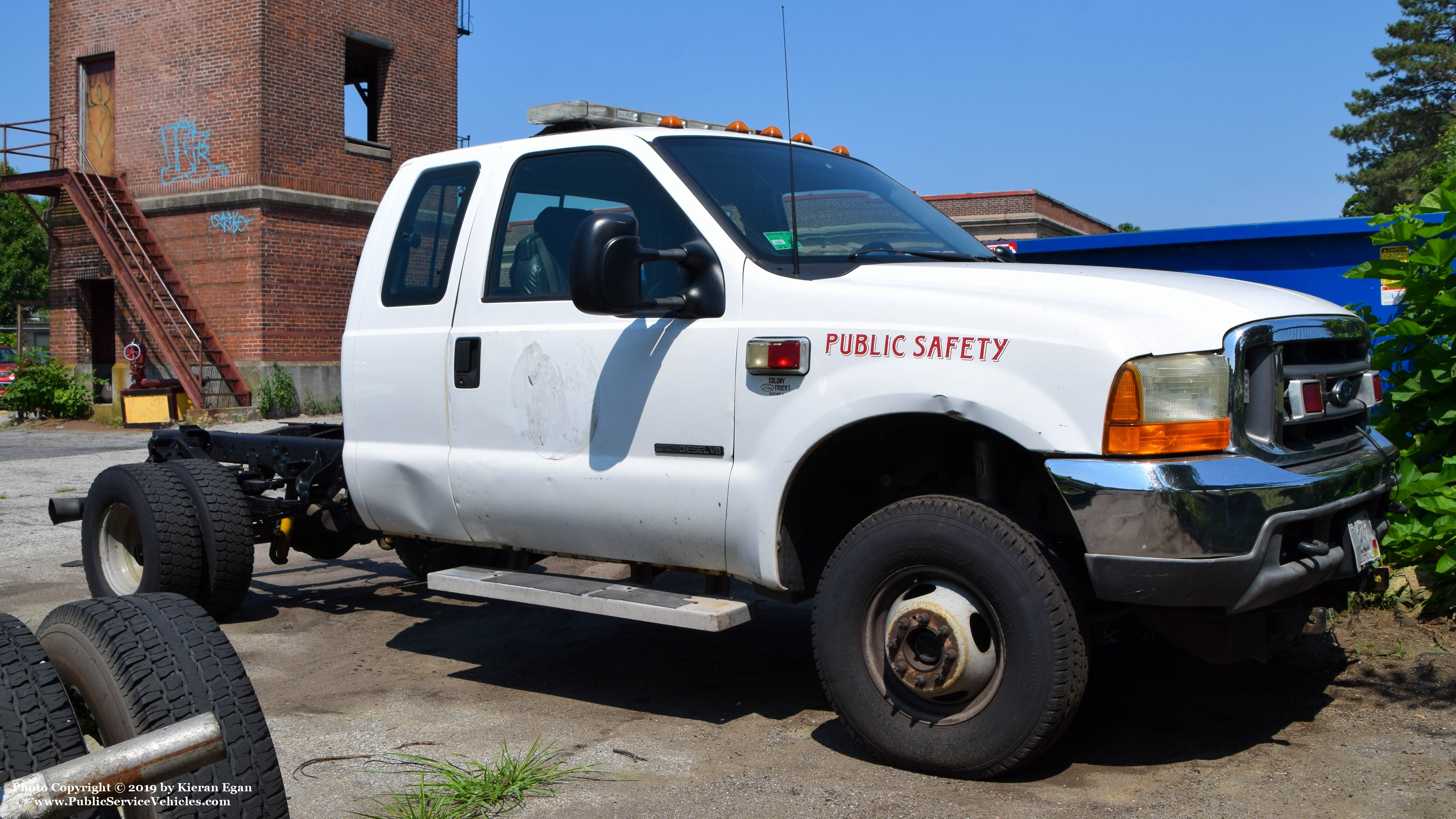 A photo  of Providence Fire
            Car 82, a 1999-2004 Ford F-Series Crew Cab             taken by Kieran Egan