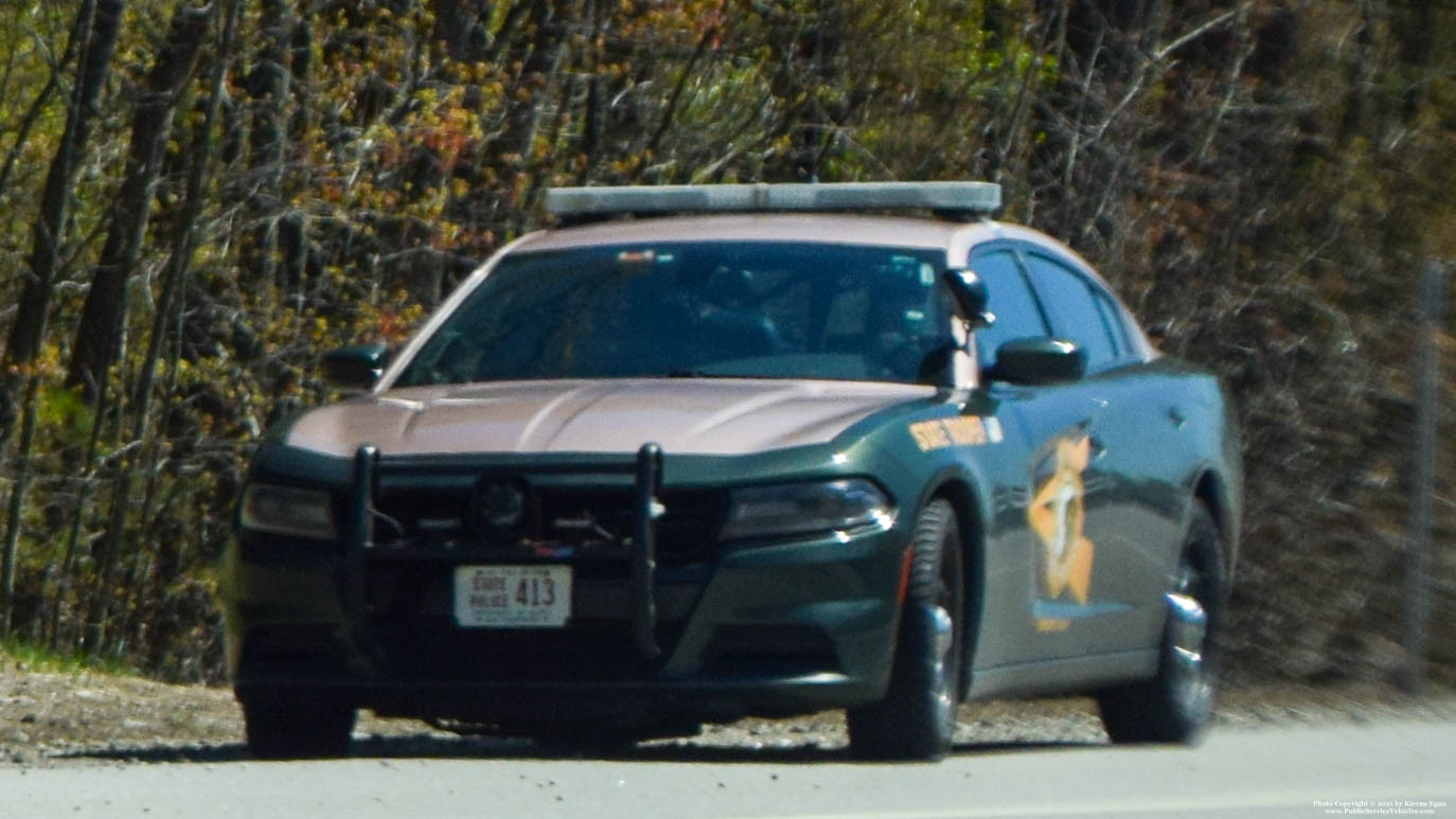 A photo  of New Hampshire State Police
            Cruiser 413, a 2015-2016 Dodge Charger             taken by Kieran Egan