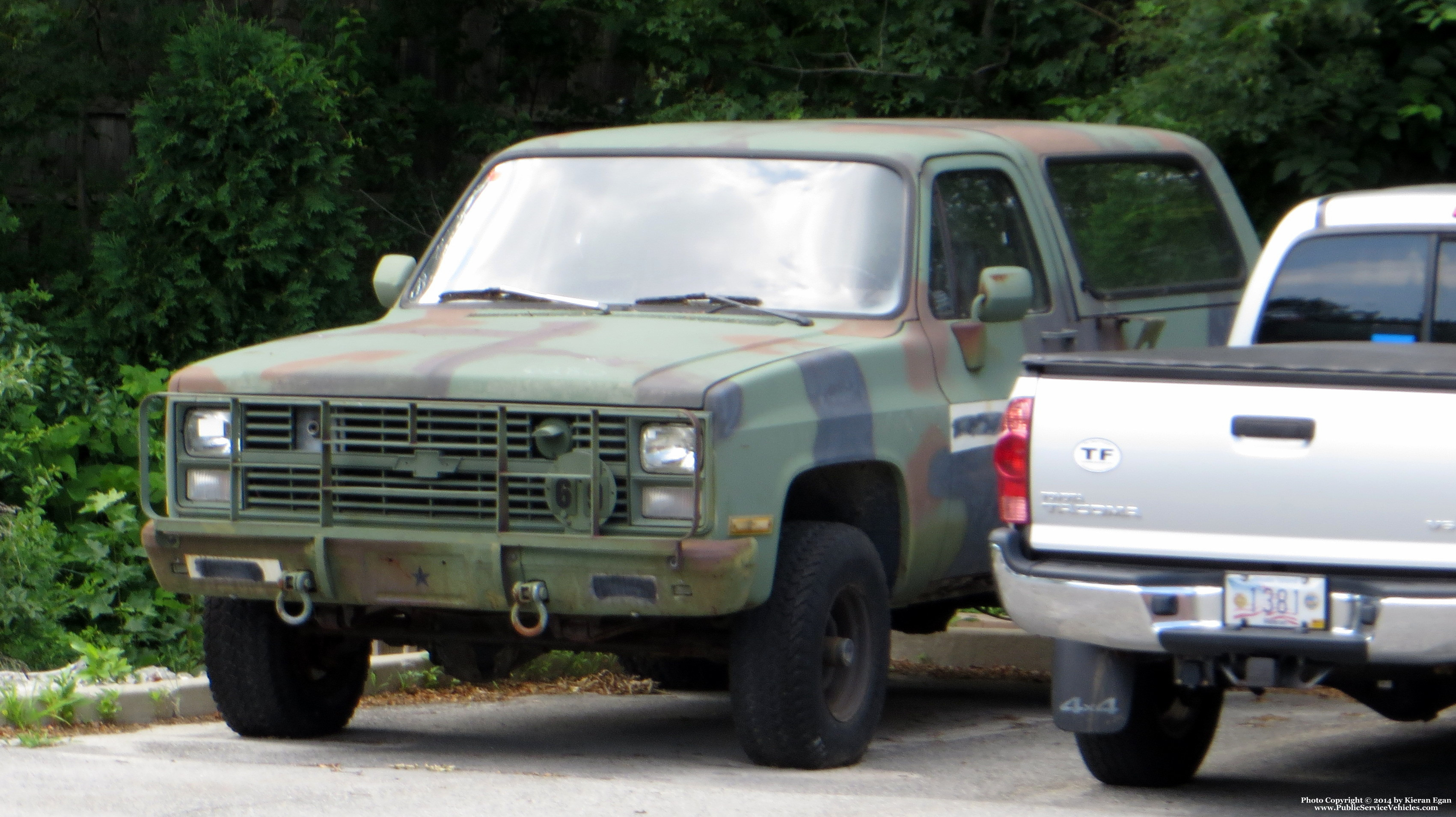 A photo  of East Greenwich Police
            Military Surplus, a 1973-1991 Chevrolet K5 Blazer/1973-1991 Chevrolet K5 Blazer             taken by Kieran Egan
